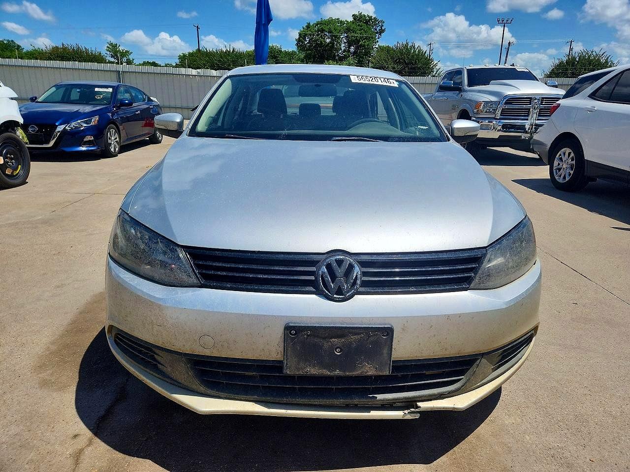 2014 Volkswagen Jetta Se Silver vin: 3VWD17AJ5EM418568