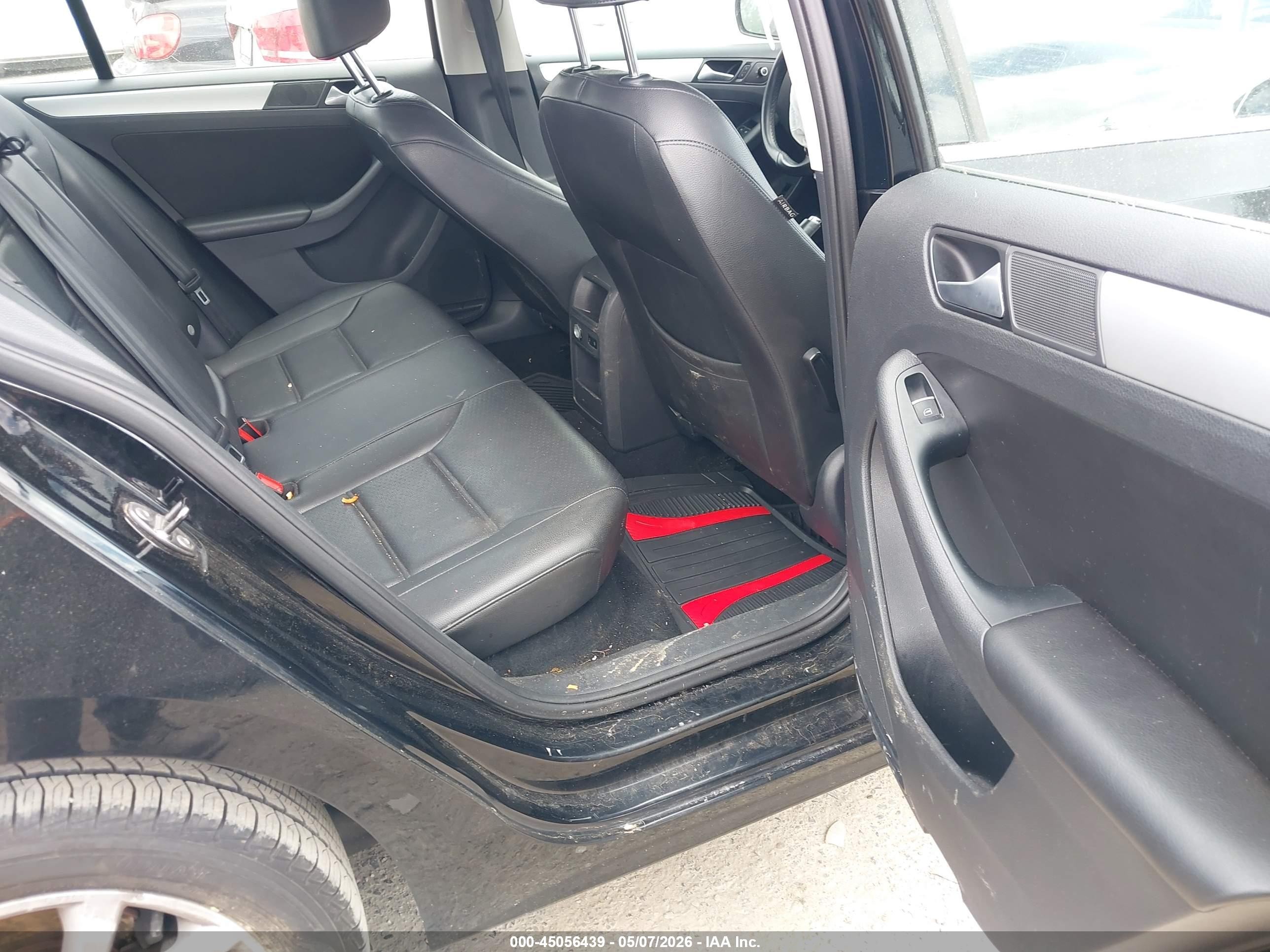 2014 Volkswagen Jetta 1.8t Se Черный vin: 3VWD17AJ5EM431689