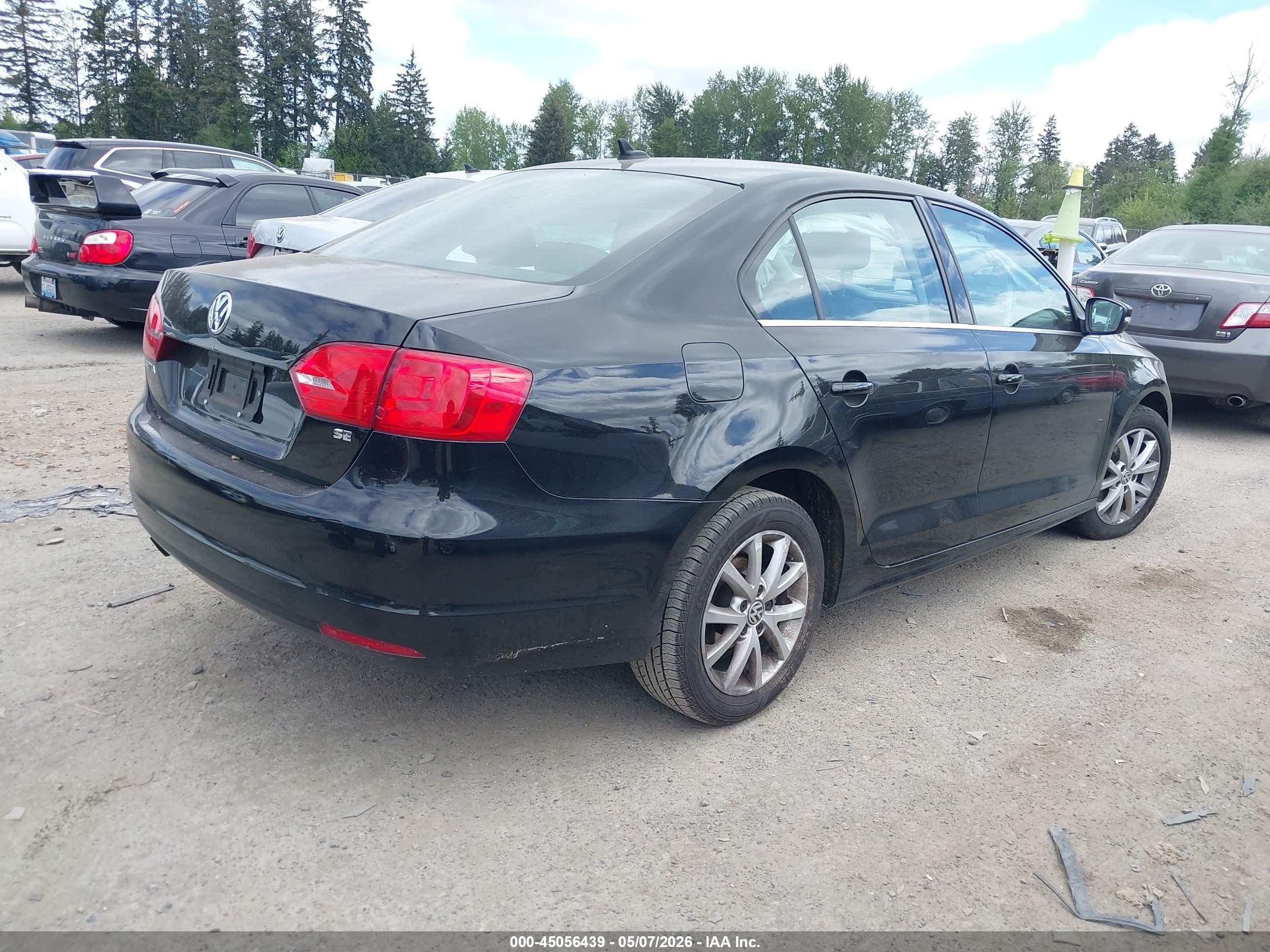 2014 Volkswagen Jetta 1.8t Se Черный vin: 3VWD17AJ5EM431689