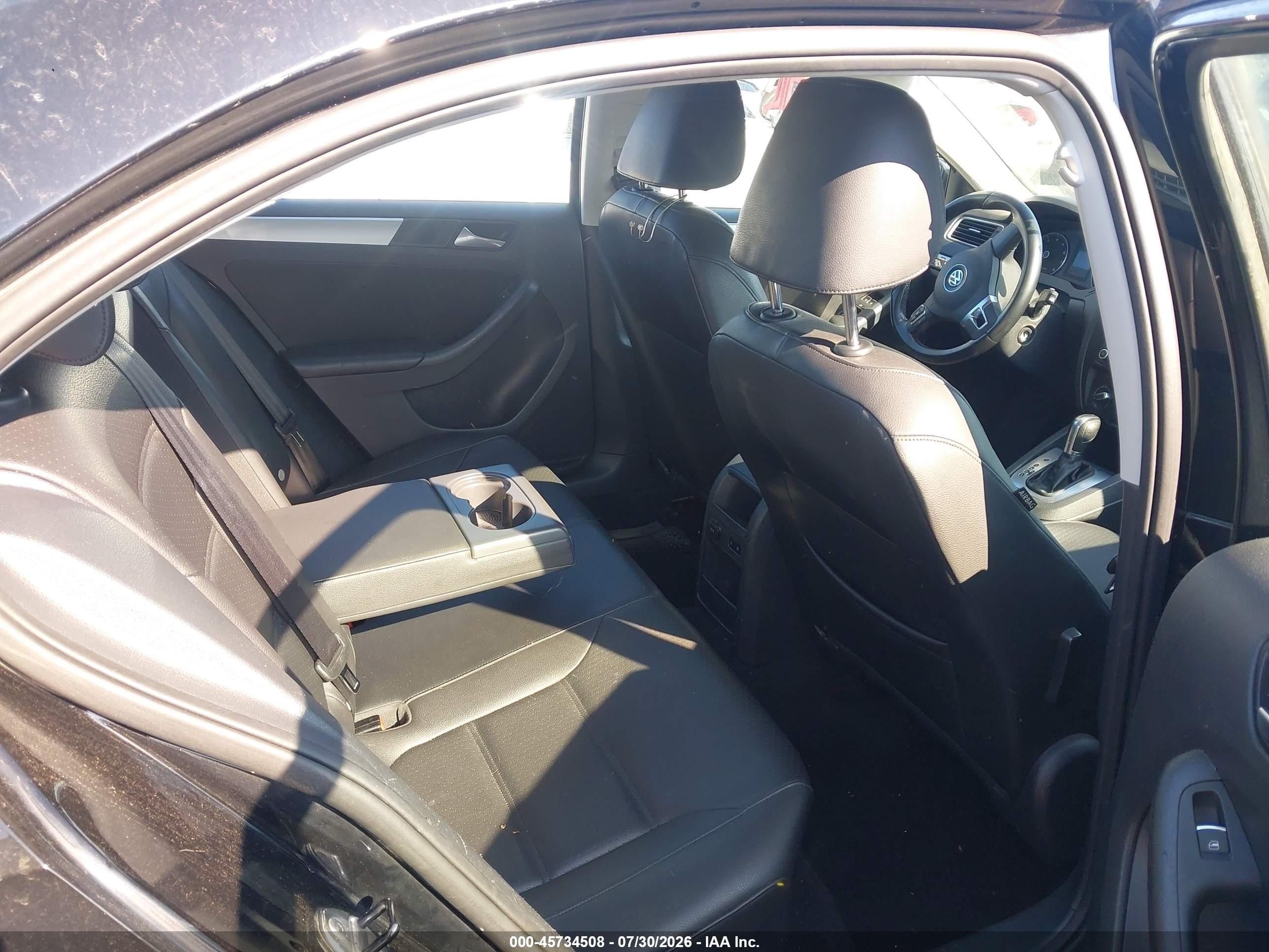 2014 Volkswagen Jetta 1.8t Se Черный vin: 3VWD17AJ5EM436620