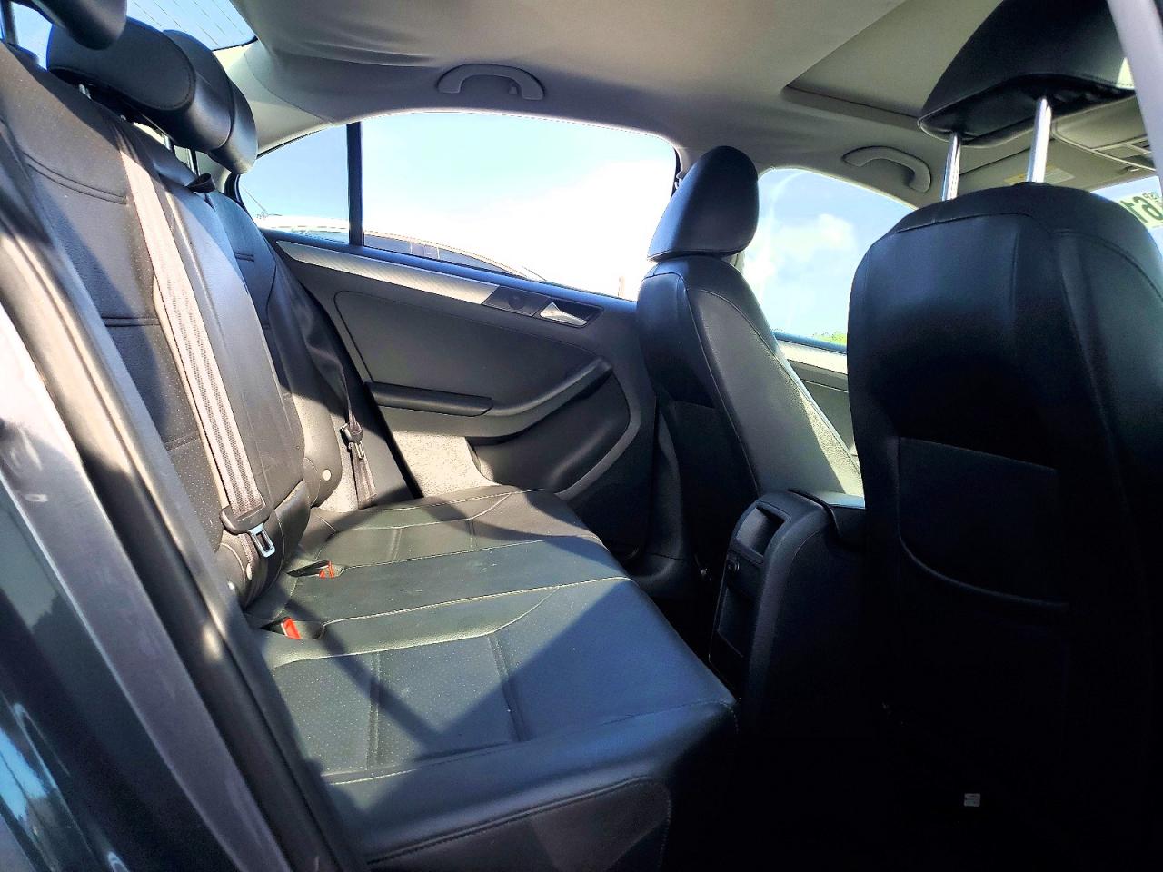 2015 Volkswagen Jetta Se Серый vin: 3VWD17AJ5FM235155