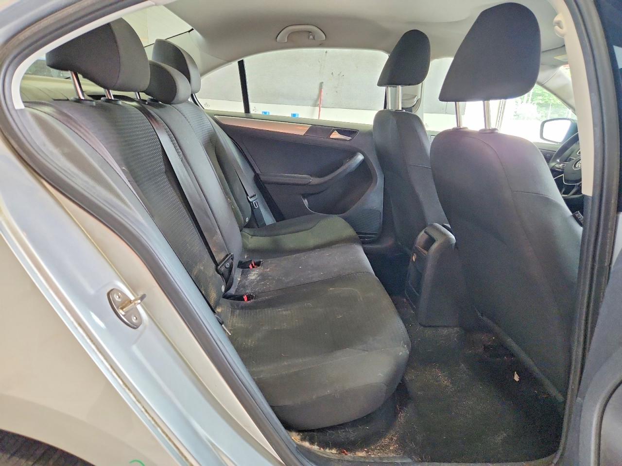 2015 Volkswagen Jetta Se Silver vin: 3VWD17AJ5FM245863