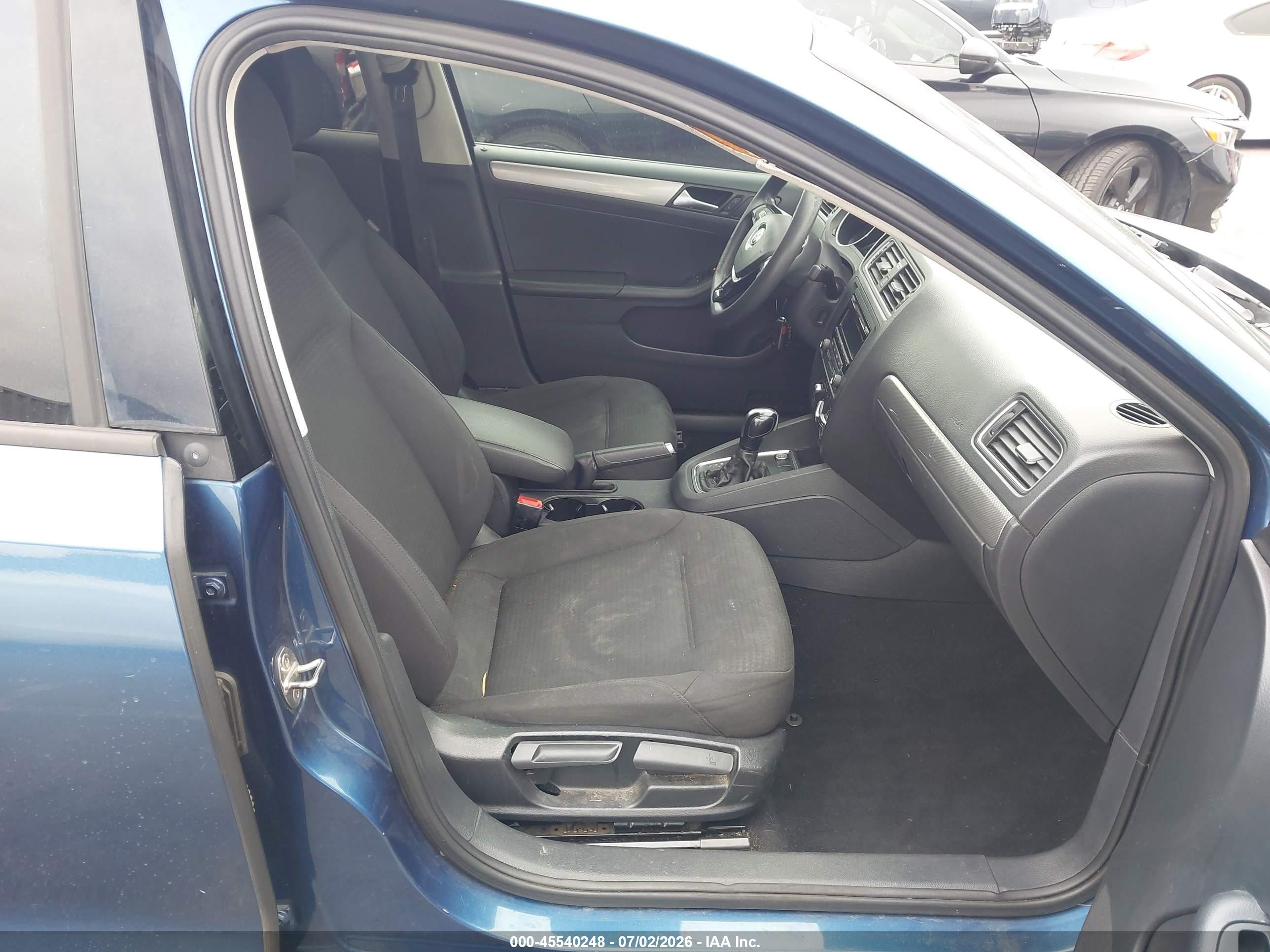 2015 Volkswagen Jetta 1.8t Se Blue vin: 3VWD17AJ5FM266681