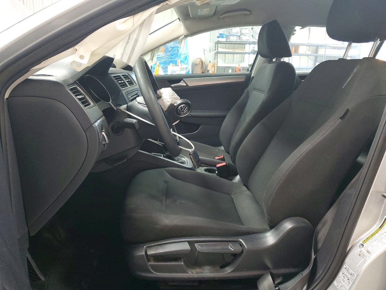 2015 Volkswagen Jetta Se Серебряный vin: 3VWD17AJ5FM267376