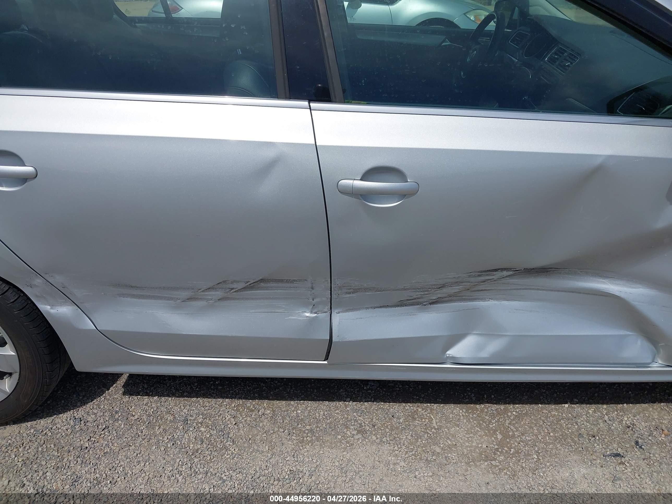 2015 Volkswagen Jetta 1.8t Se Silver vin: 3VWD17AJ5FM283481