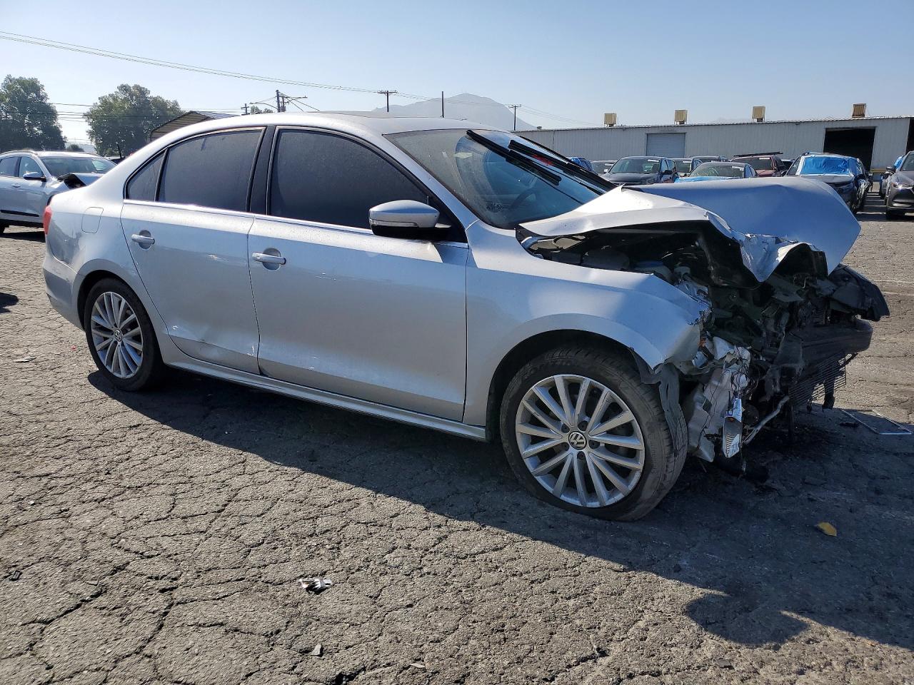 2015 Volkswagen Jetta Se Silver vin: 3VWD17AJ5FM286591