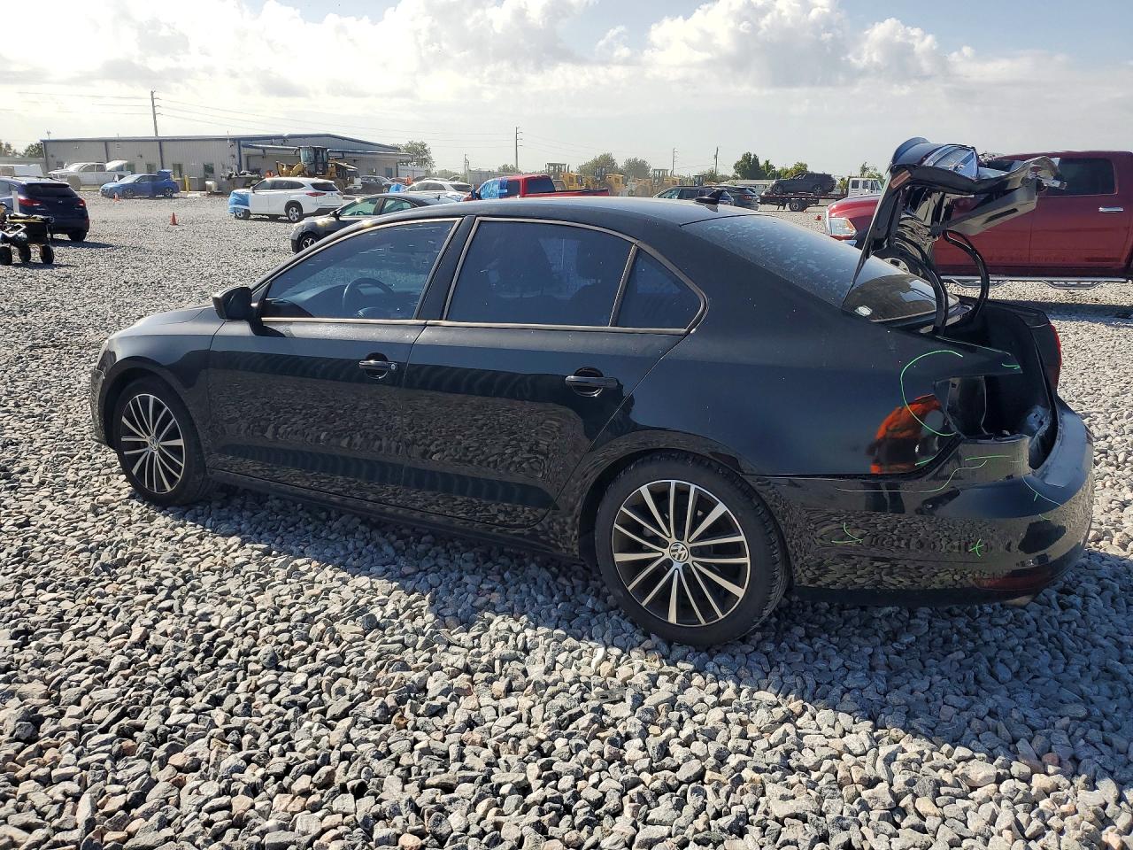 2015 Volkswagen Jetta Se Black vin: 3VWD17AJ5FM404574