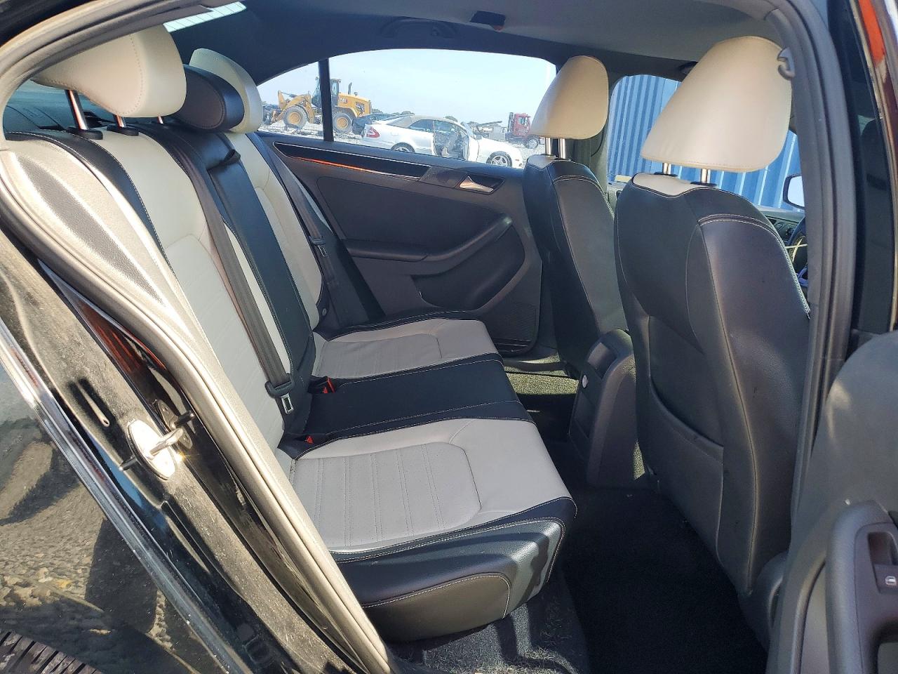 2015 Volkswagen Jetta Se Black vin: 3VWD17AJ5FM404574