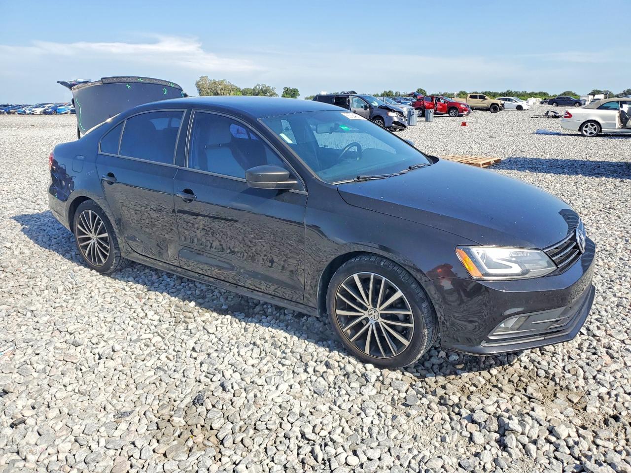 2015 Volkswagen Jetta Se Black vin: 3VWD17AJ5FM404574