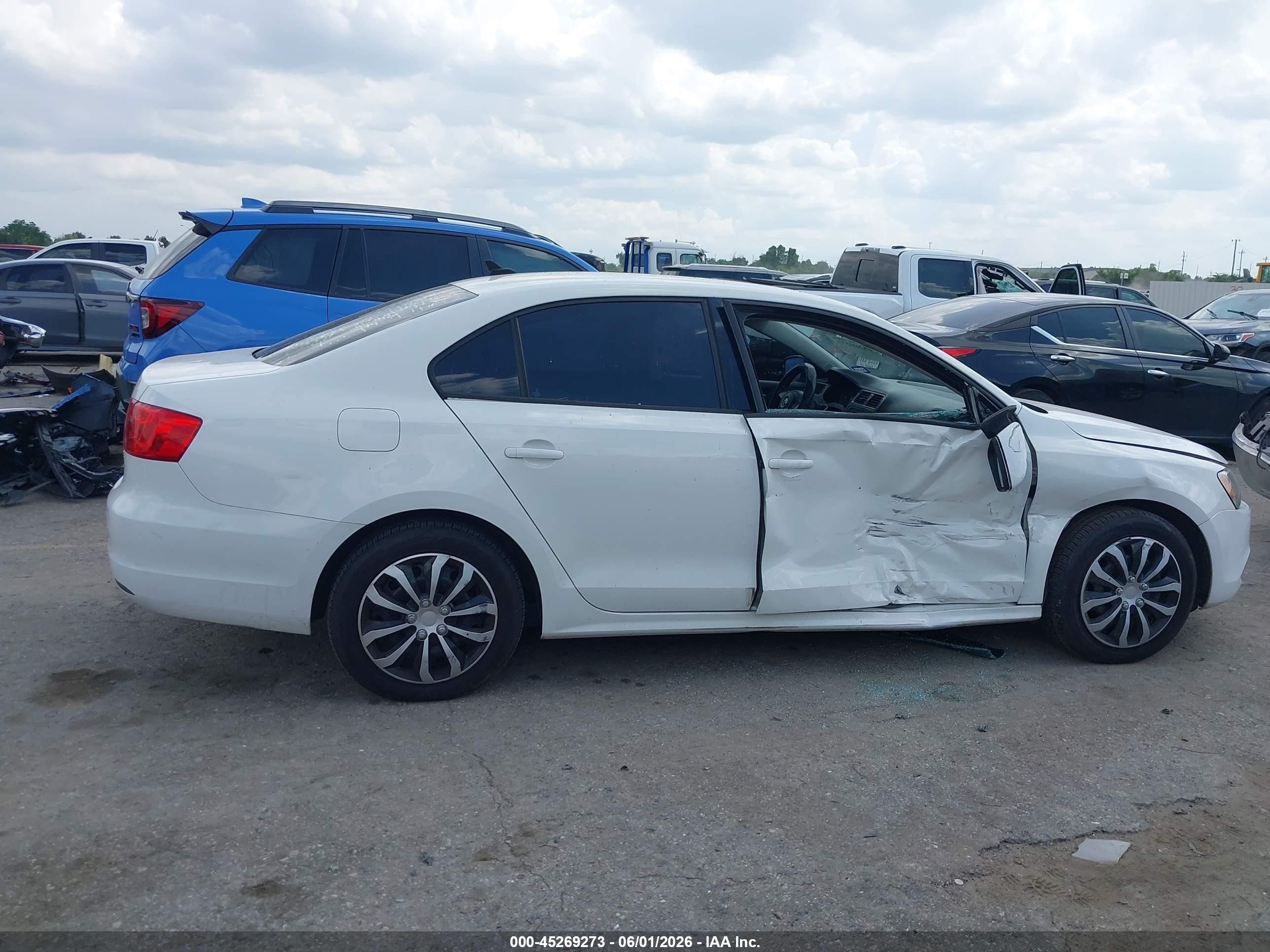 2014 Volkswagen Jetta 1.8t Se Белый vin: 3VWD17AJ6EM244381