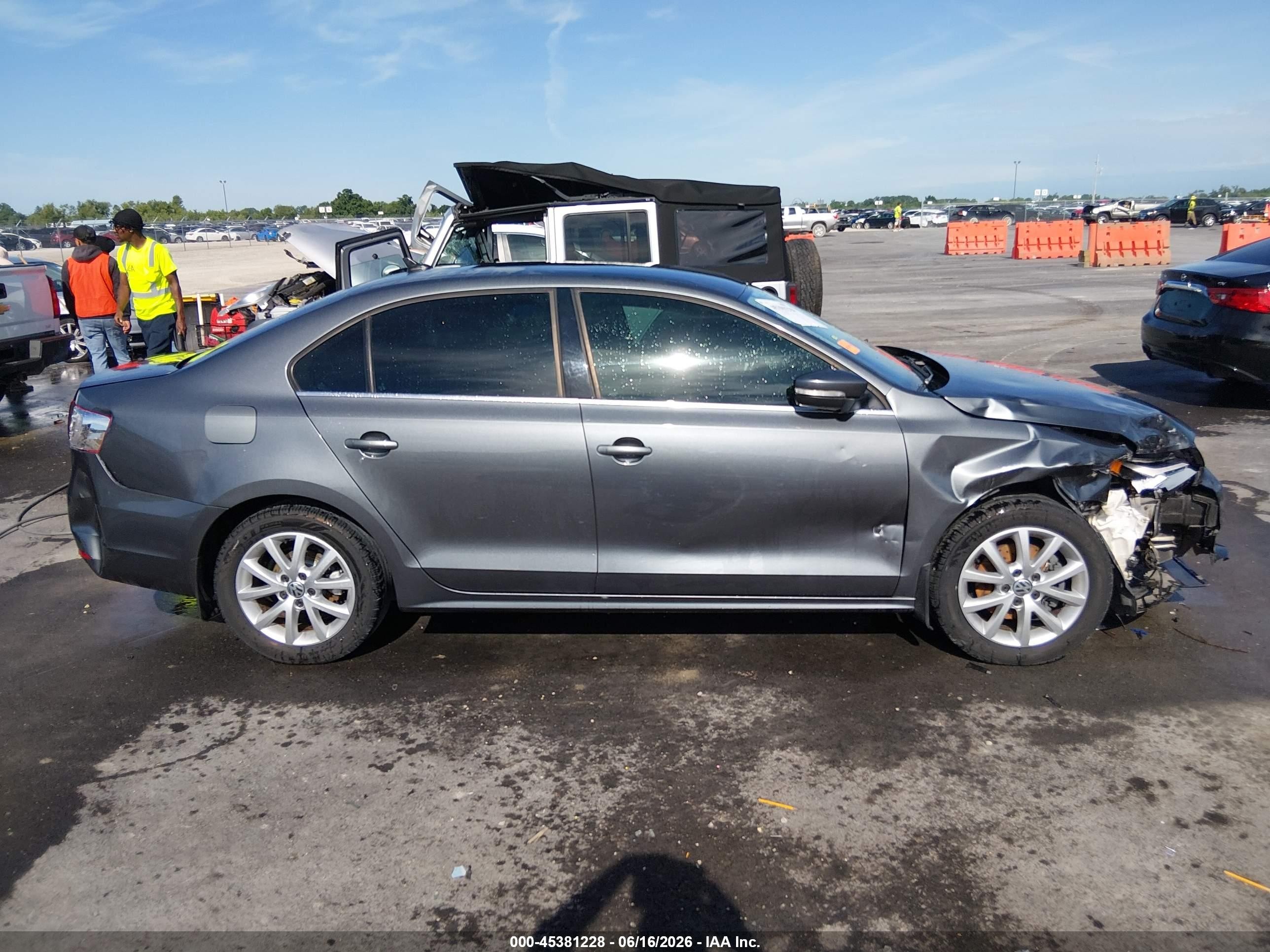 2014 Volkswagen Jetta 1.8t Se Gray vin: 3VWD17AJ6EM256157
