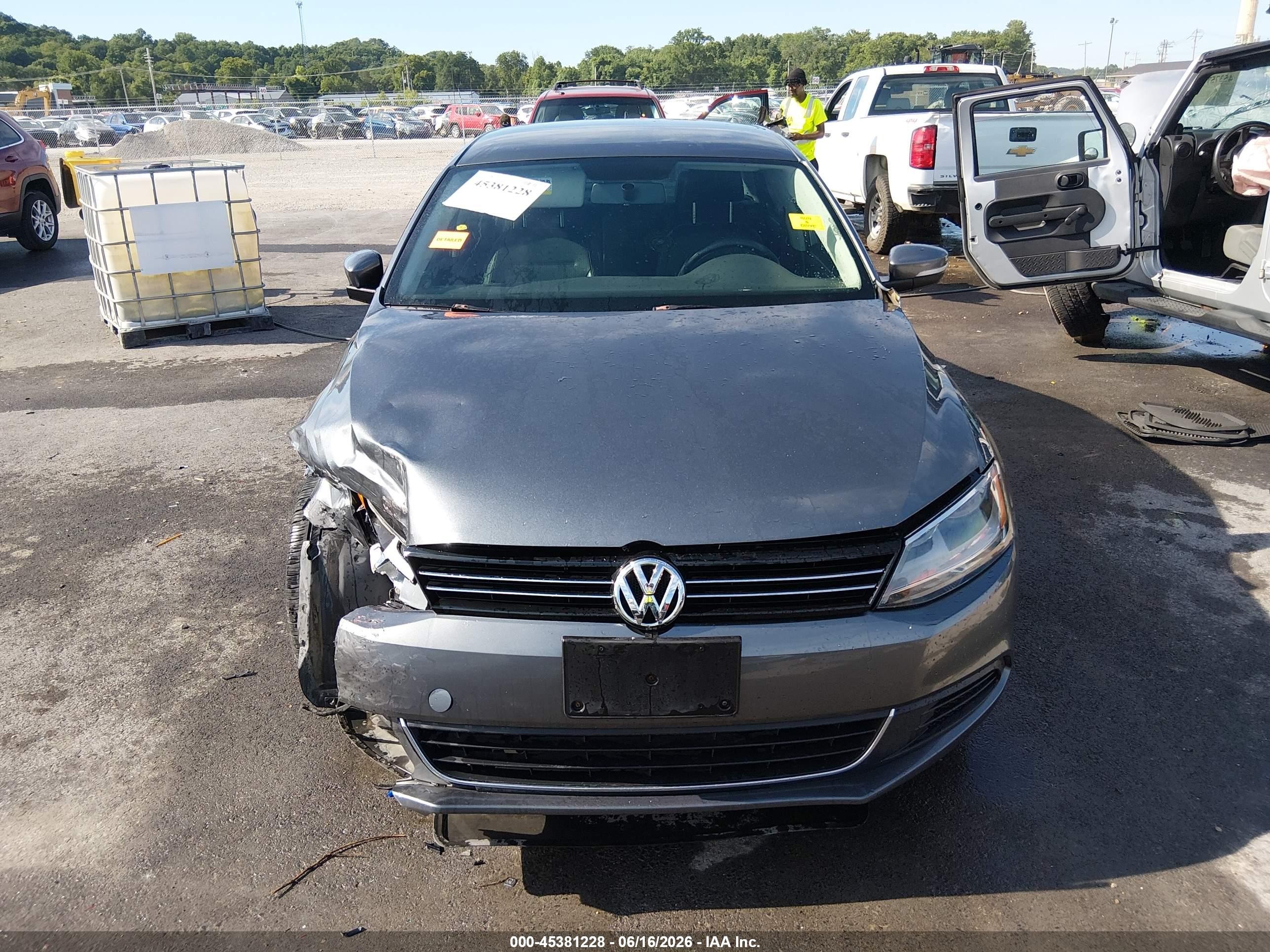 2014 Volkswagen Jetta 1.8t Se Gray vin: 3VWD17AJ6EM256157