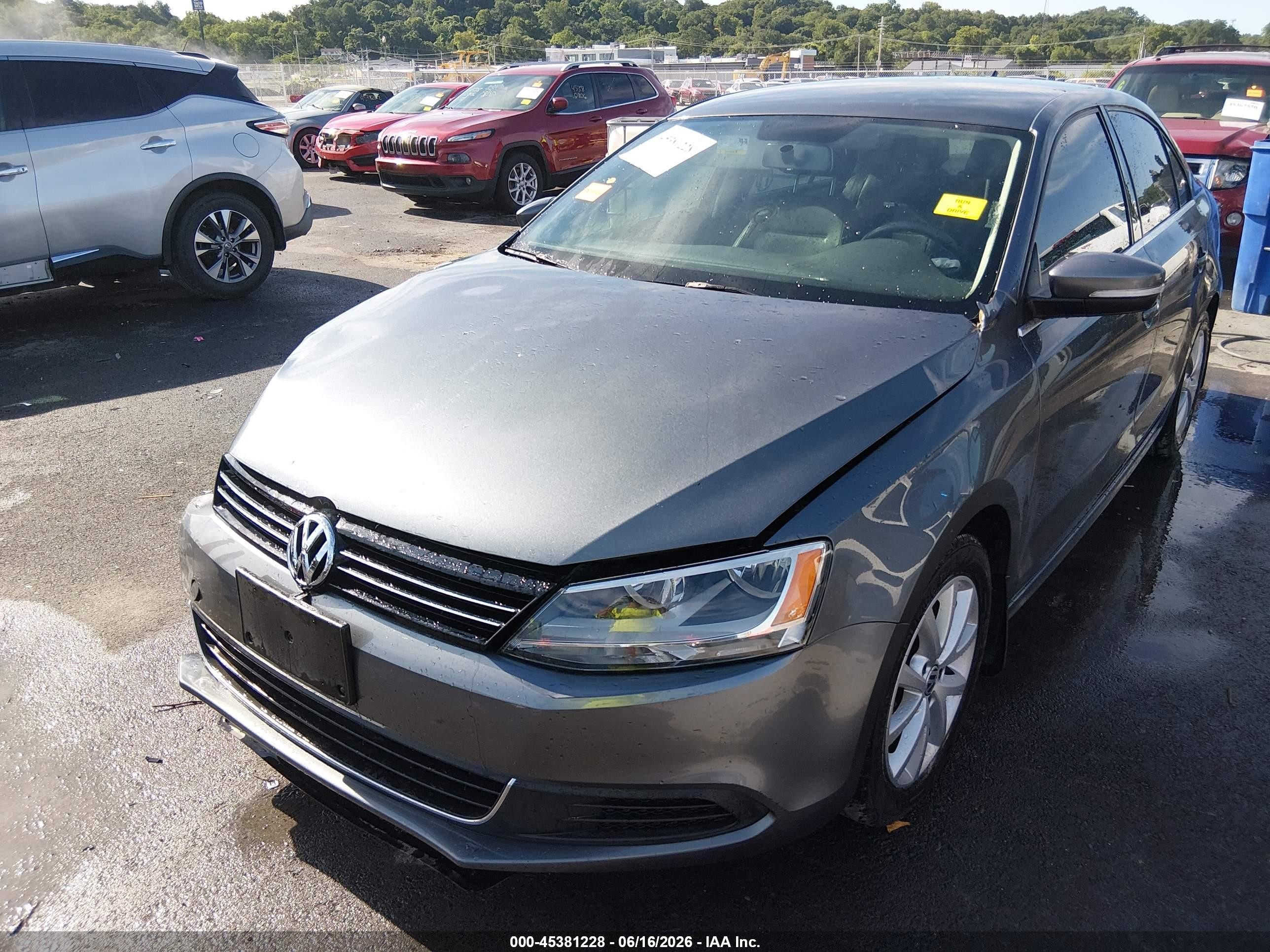 2014 Volkswagen Jetta 1.8t Se Gray vin: 3VWD17AJ6EM256157