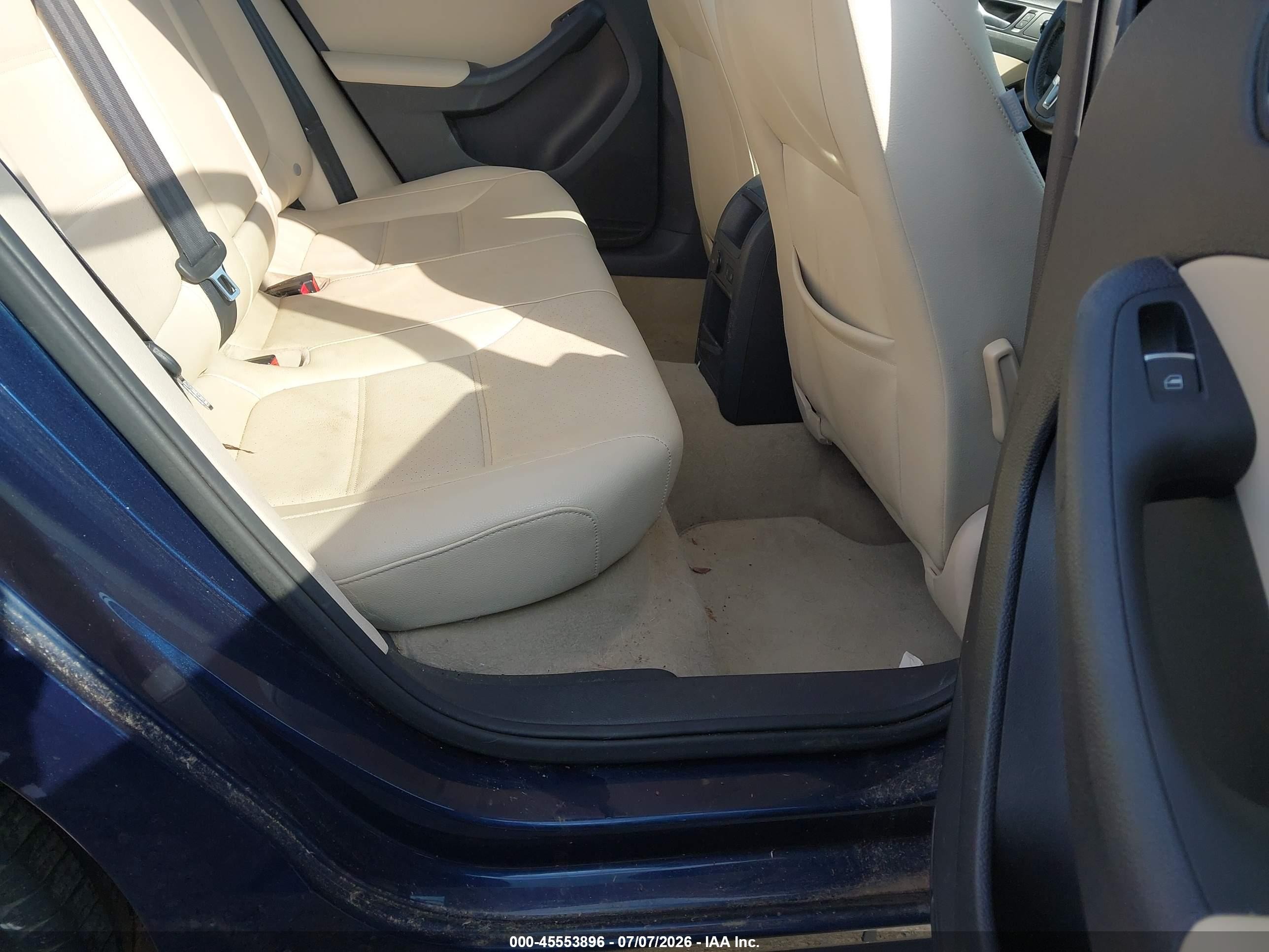 2014 Volkswagen Jetta 1.8t Se Blue vin: 3VWD17AJ6EM275596