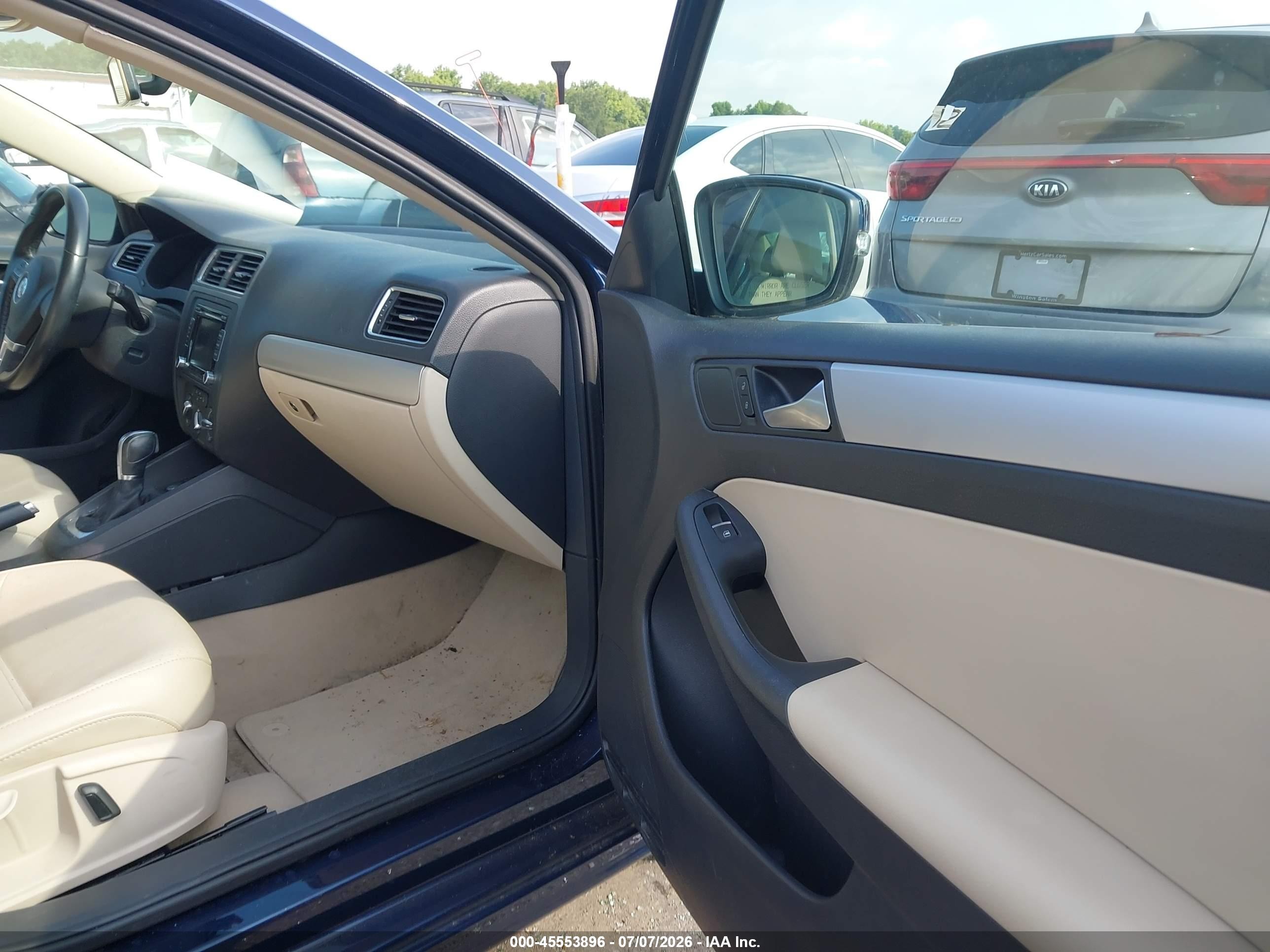 2014 Volkswagen Jetta 1.8t Se Blue vin: 3VWD17AJ6EM275596