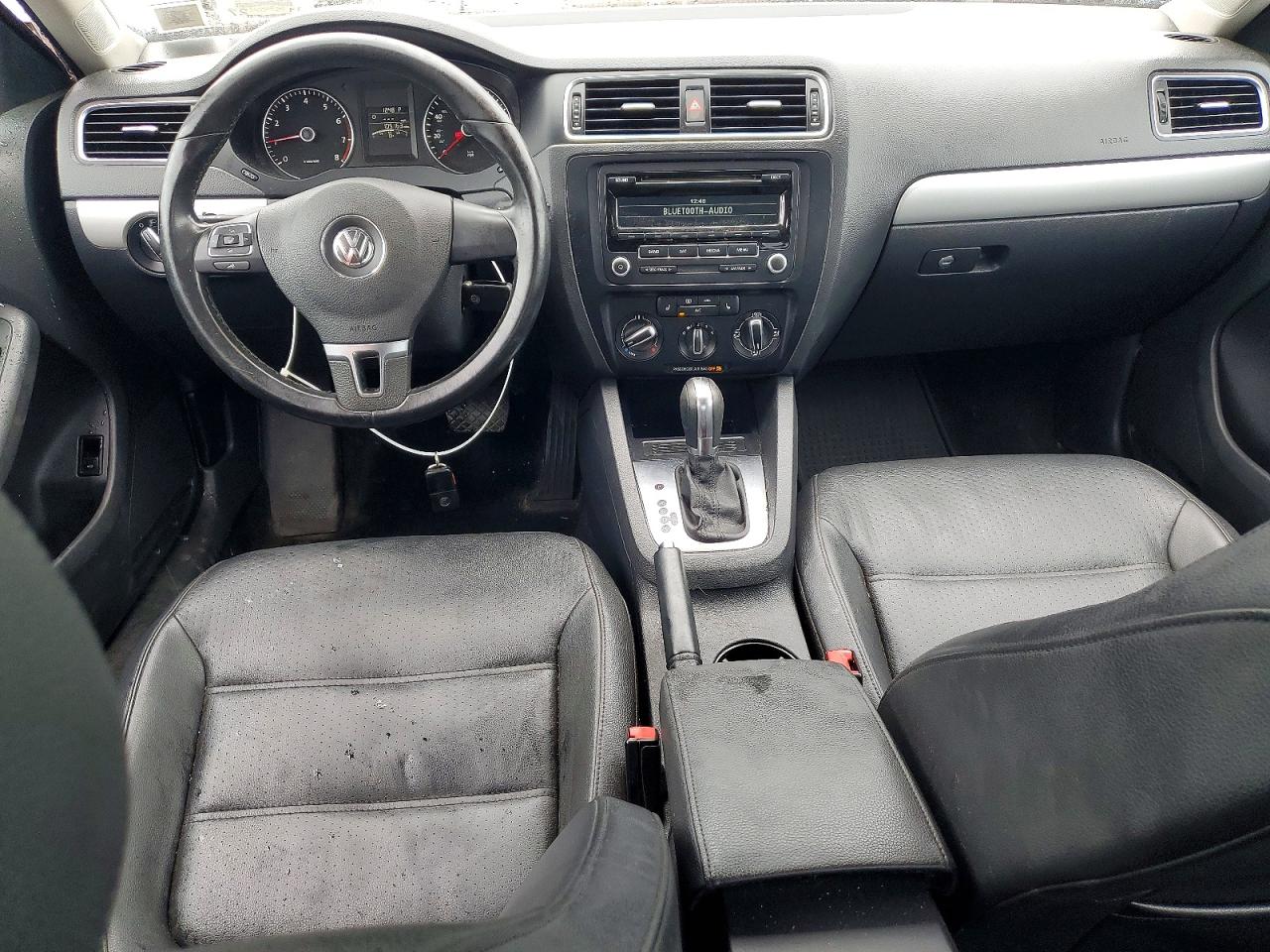 2014 Volkswagen Jetta Se Серебряный vin: 3VWD17AJ6EM279132
