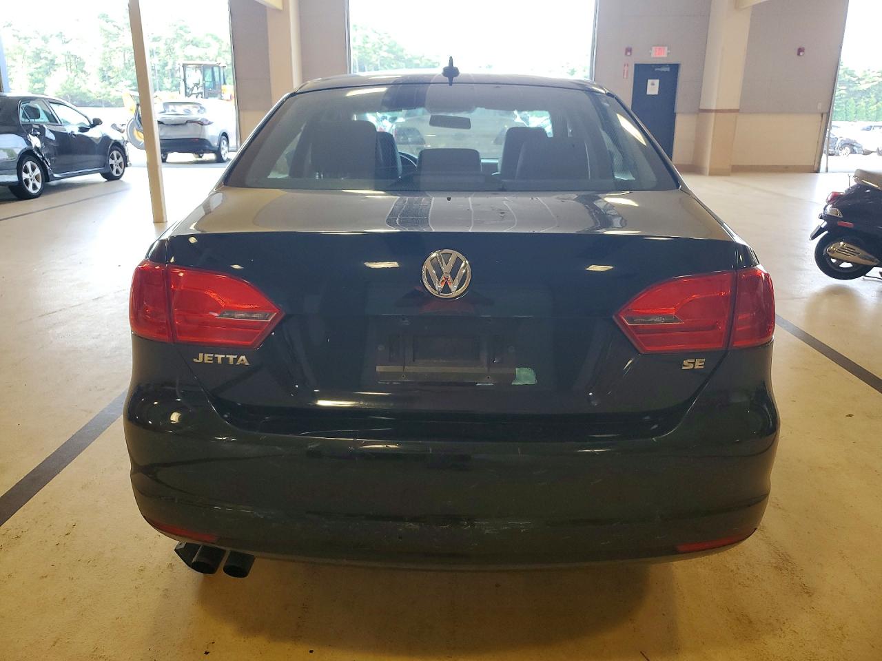2014 Volkswagen Jetta Se Black vin: 3VWD17AJ6EM330645