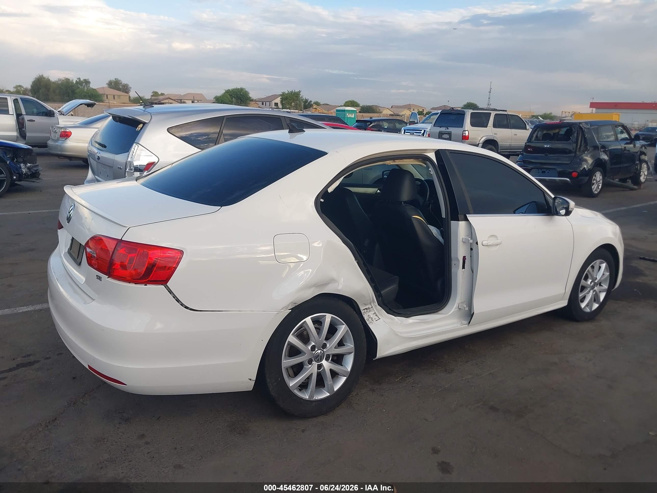 2014 Volkswagen Jetta 1.8t Se Белый vin: 3VWD17AJ6EM390764