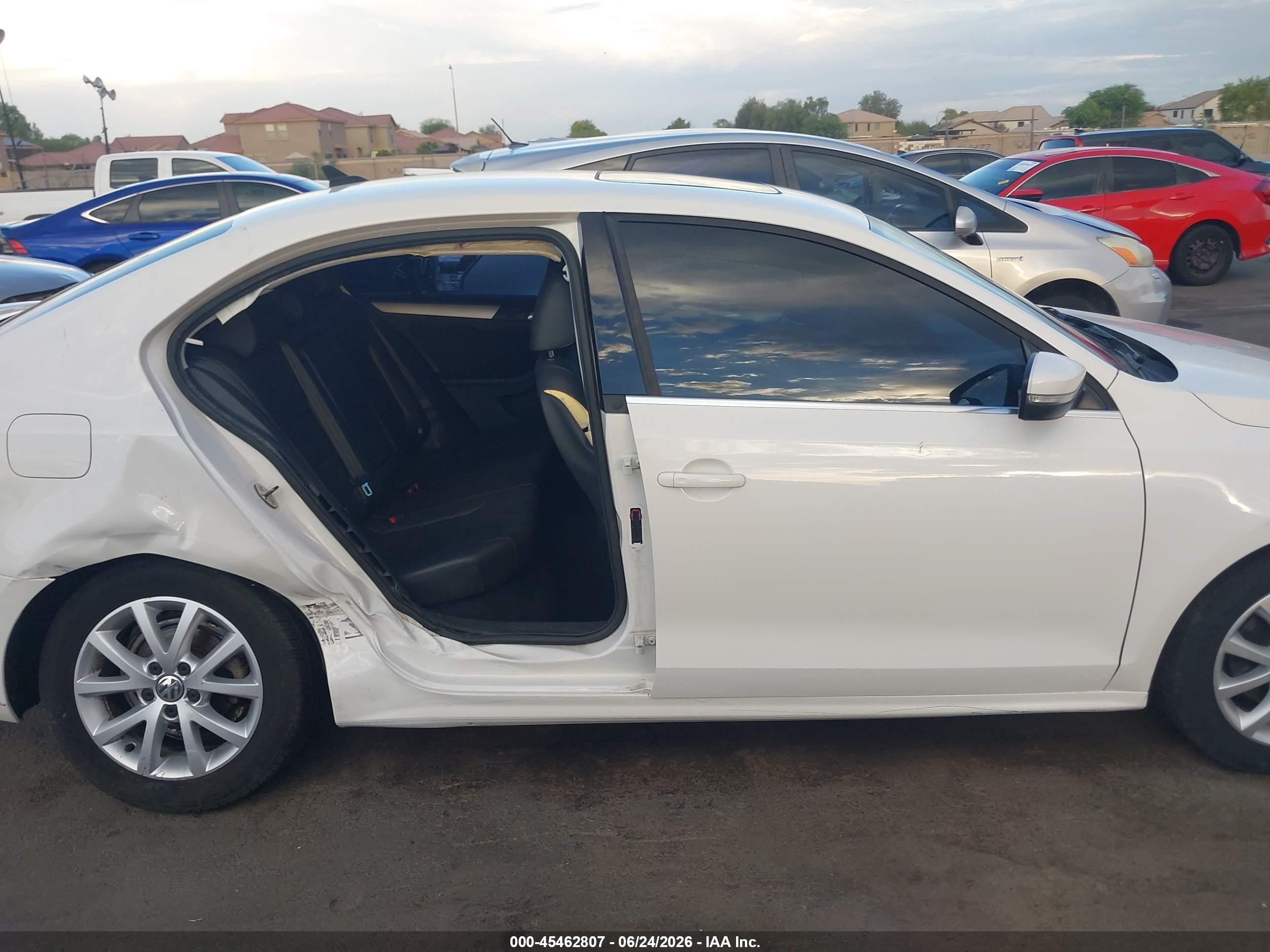 2014 Volkswagen Jetta 1.8t Se Белый vin: 3VWD17AJ6EM390764