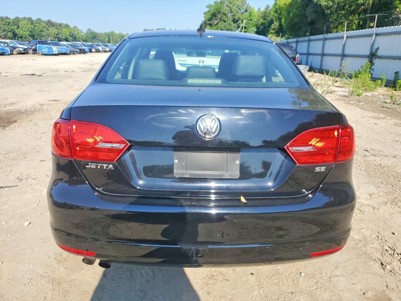 2014 Volkswagen Jetta Se Черный vin: 3VWD17AJ6EM391980