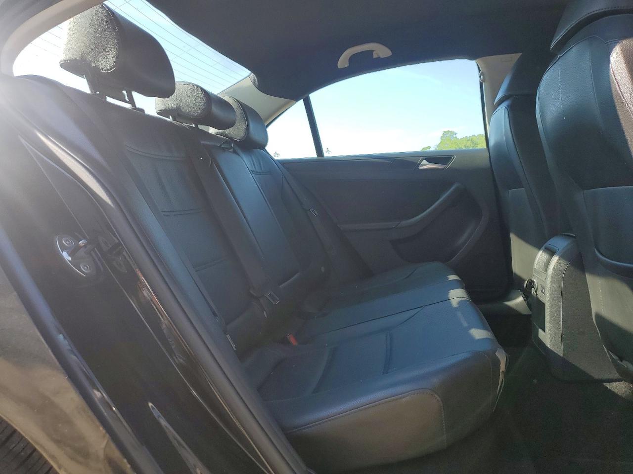2014 Volkswagen Jetta Se Черный vin: 3VWD17AJ6EM391980