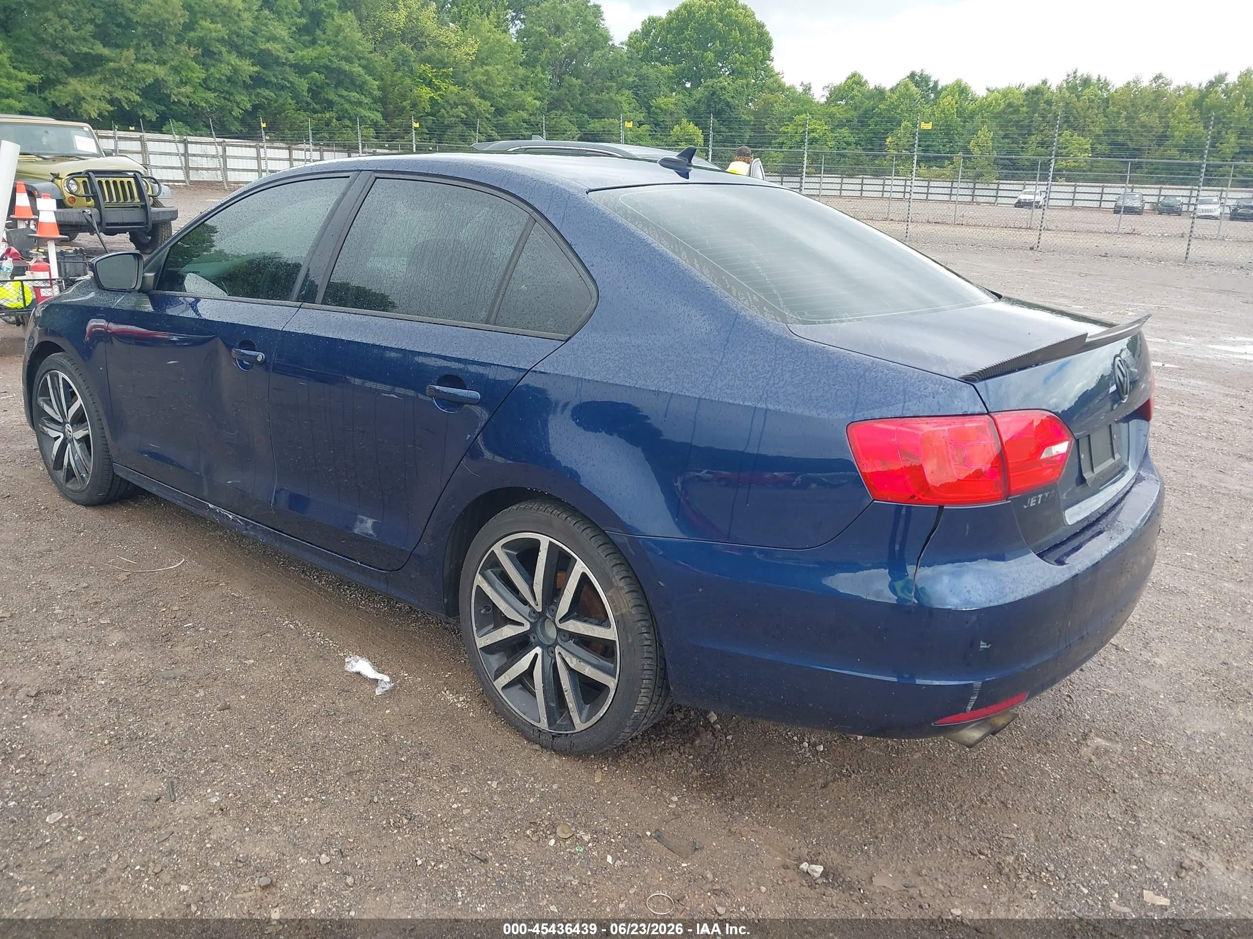 2014 Volkswagen Jetta 1.8t Se Blue vin: 3VWD17AJ6EM395916