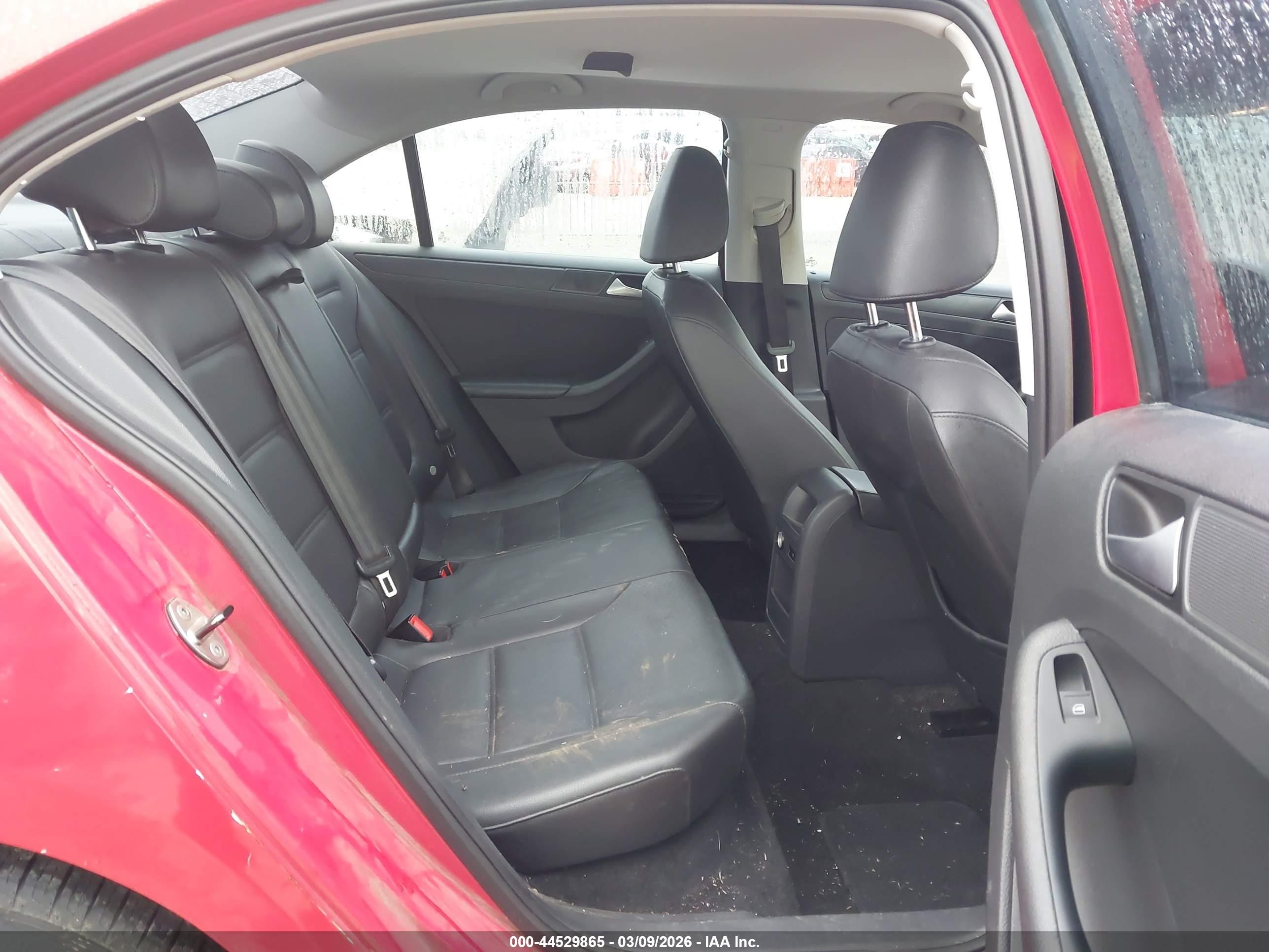 2014 Volkswagen Jetta 1.8t Se Red vin: 3VWD17AJ6EM417557