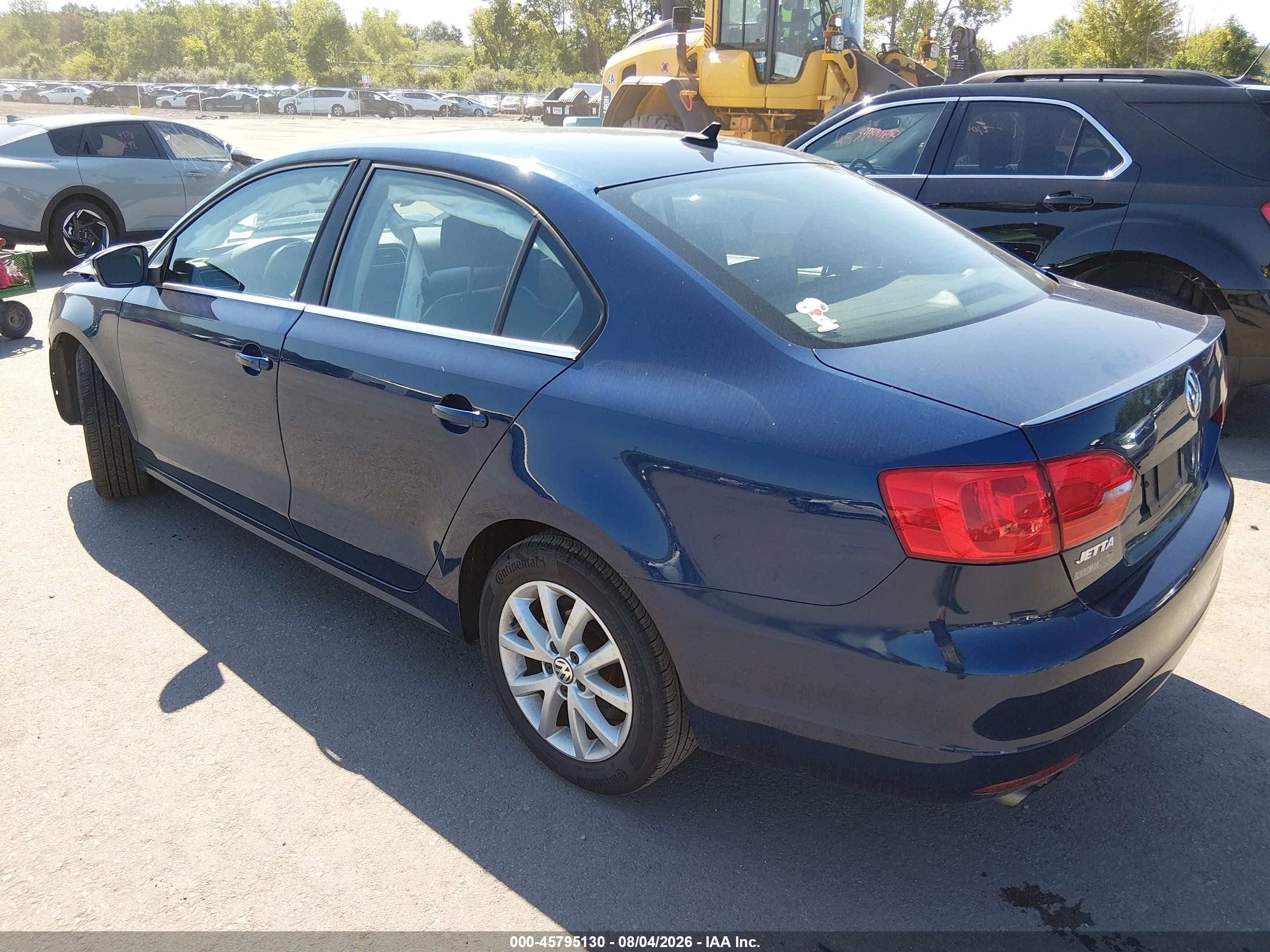2014 Volkswagen Jetta 1.8t Se Синий vin: 3VWD17AJ7EM209381