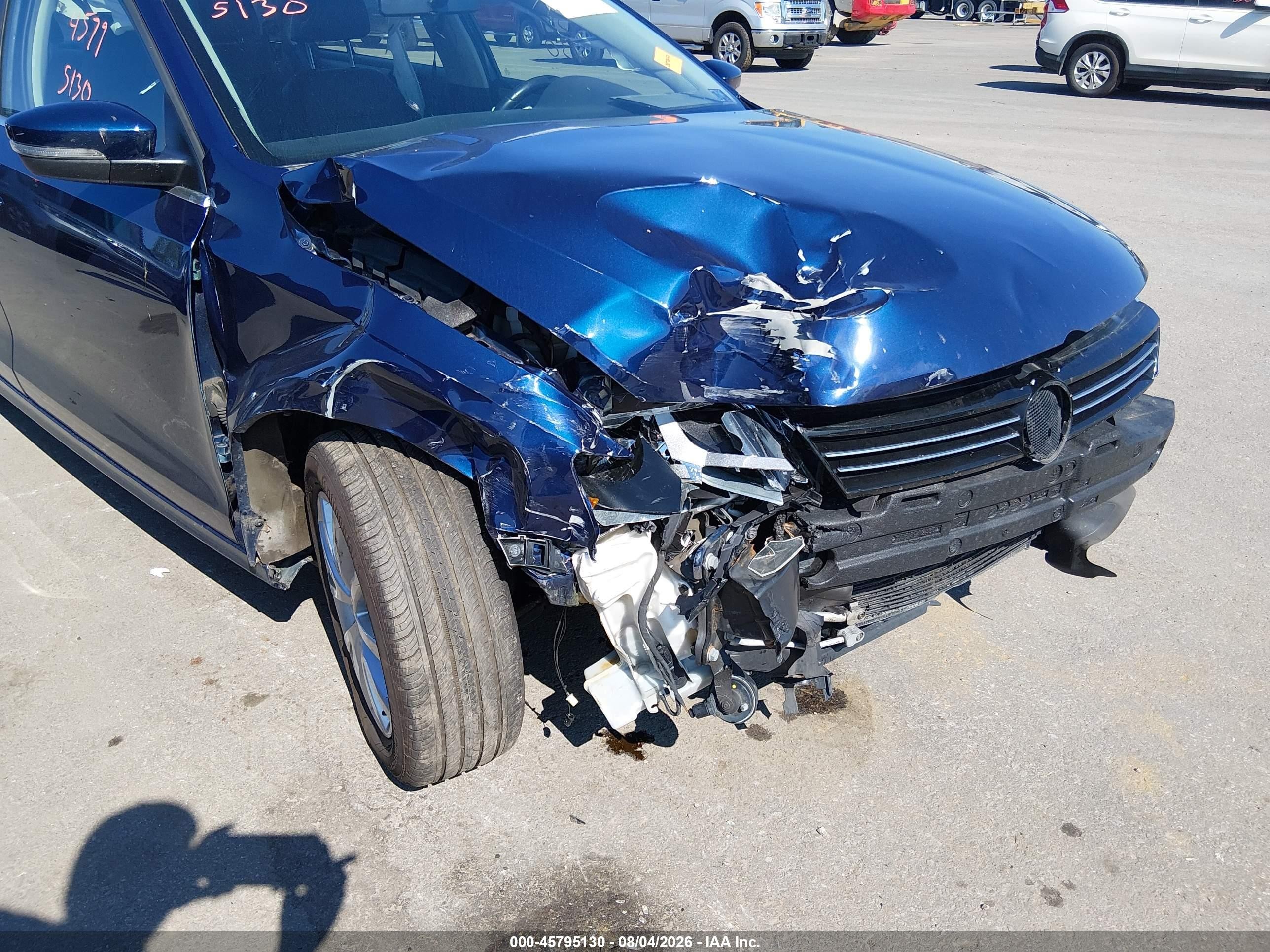 2014 Volkswagen Jetta 1.8t Se Синий vin: 3VWD17AJ7EM209381