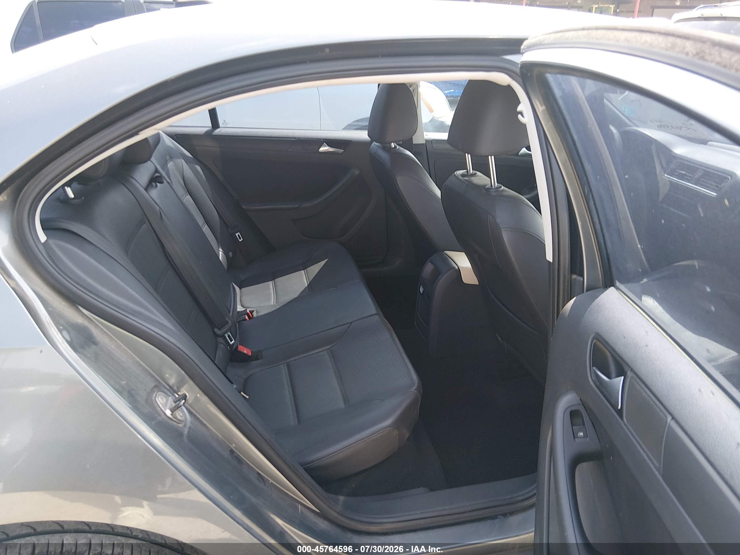 2014 Volkswagen Jetta 1.8t Se Серый vin: 3VWD17AJ7EM227976