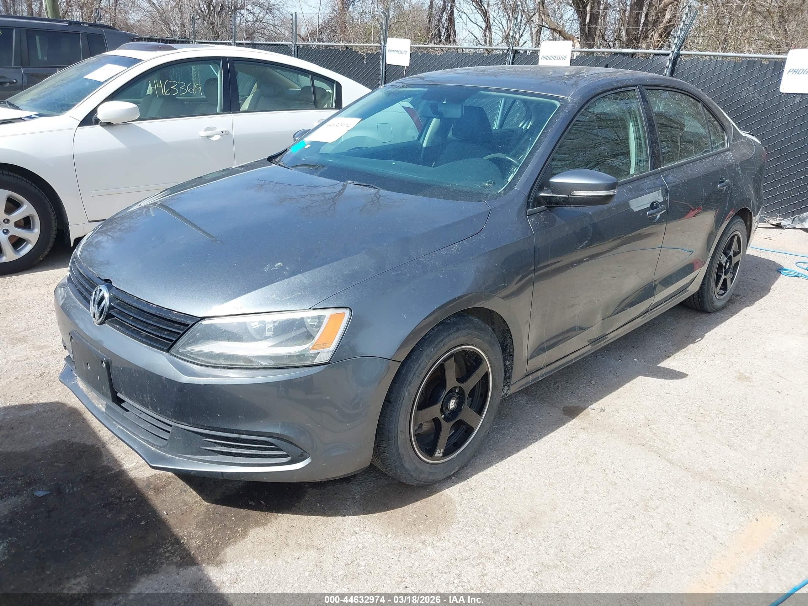 2014 Volkswagen Jetta 1.8t Se Gray vin: 3VWD17AJ7EM238850