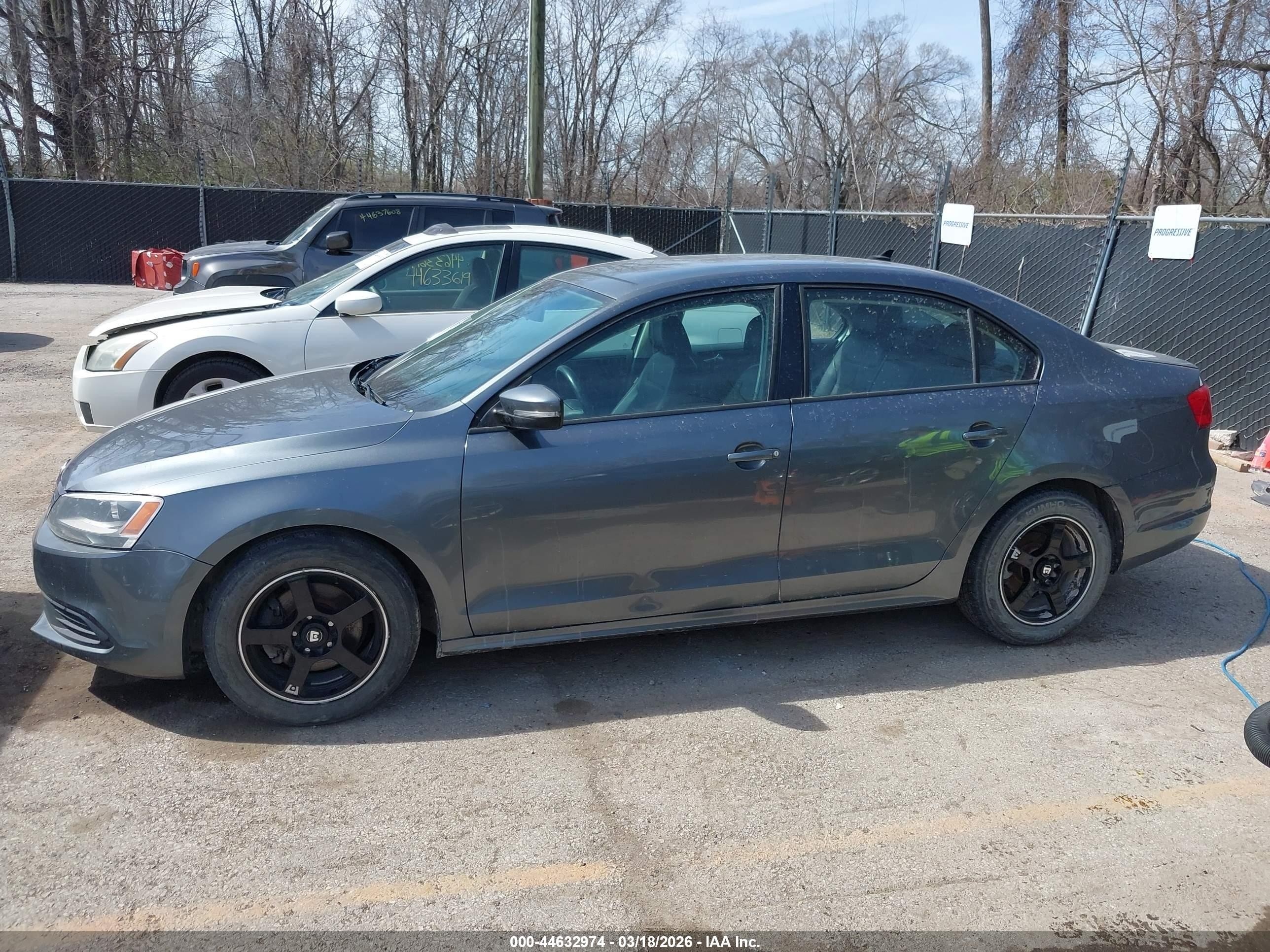 2014 Volkswagen Jetta 1.8t Se Gray vin: 3VWD17AJ7EM238850