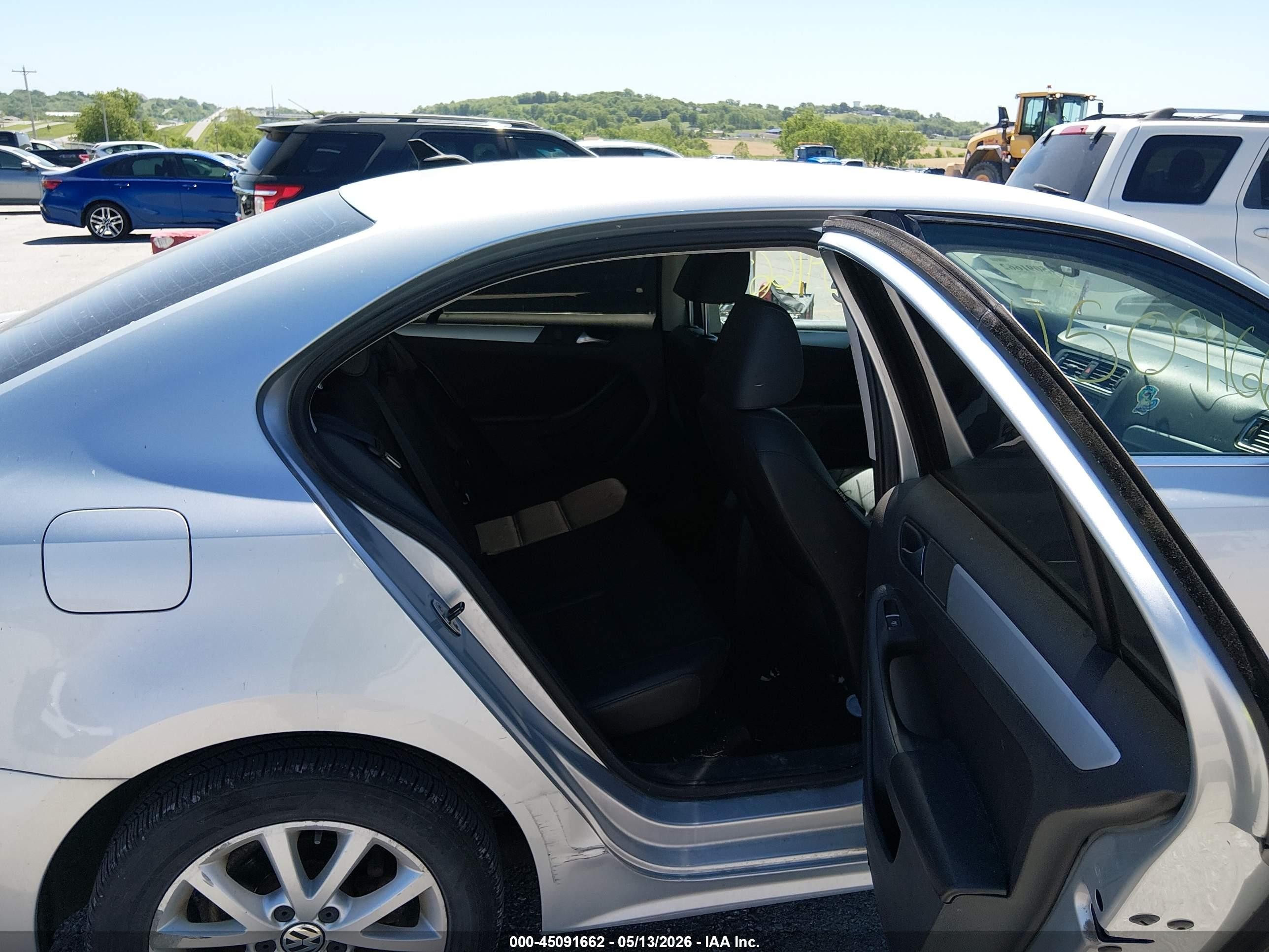 2014 Volkswagen Jetta 1.8t Se Silver vin: 3VWD17AJ7EM271217