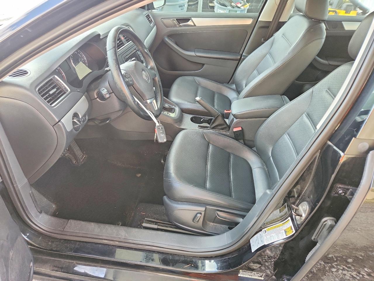 2014 Volkswagen Jetta Se Черный vin: 3VWD17AJ7EM352864