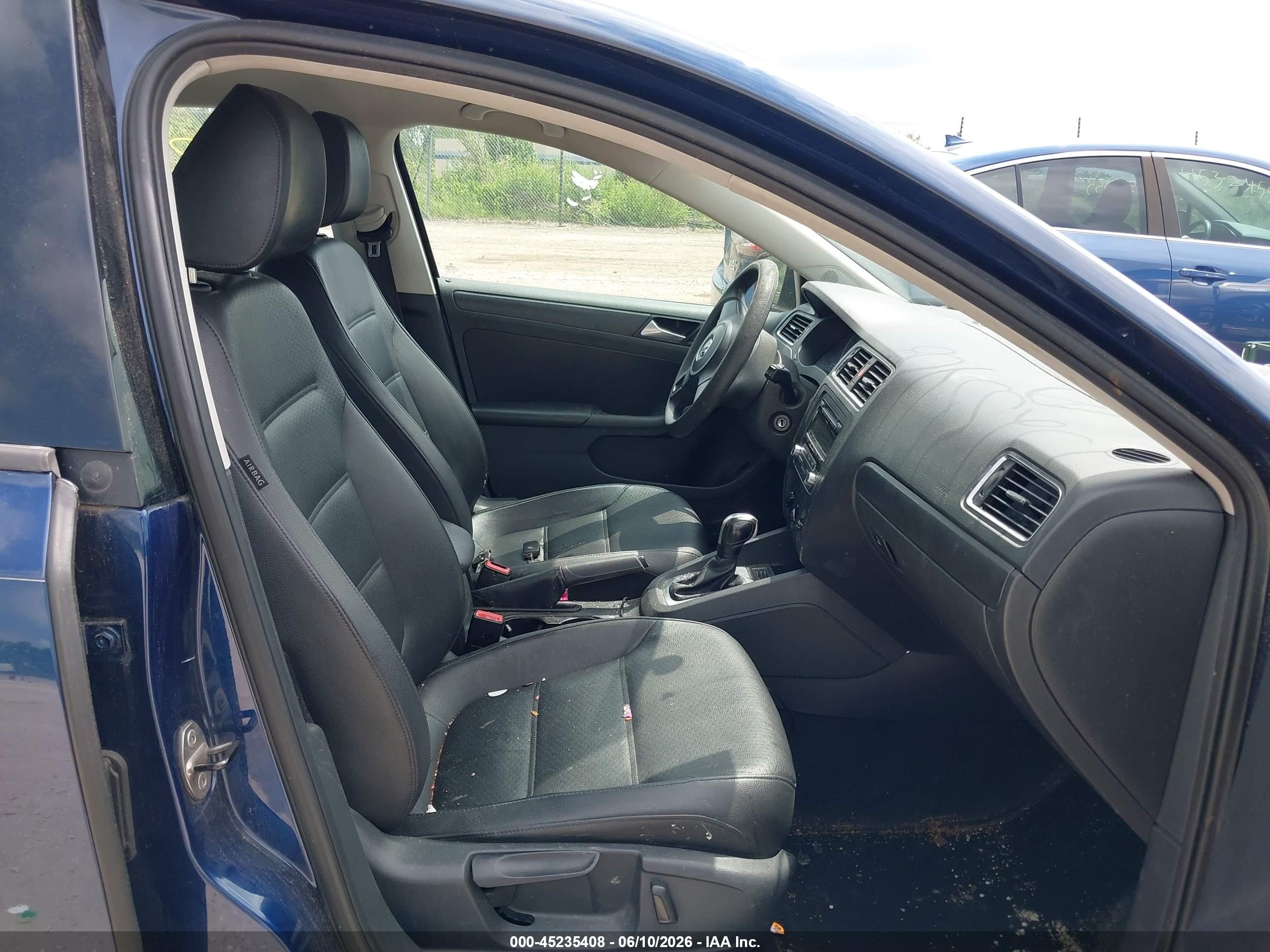 2014 Volkswagen Jetta 1.8t Se Blue vin: 3VWD17AJ7EM367526