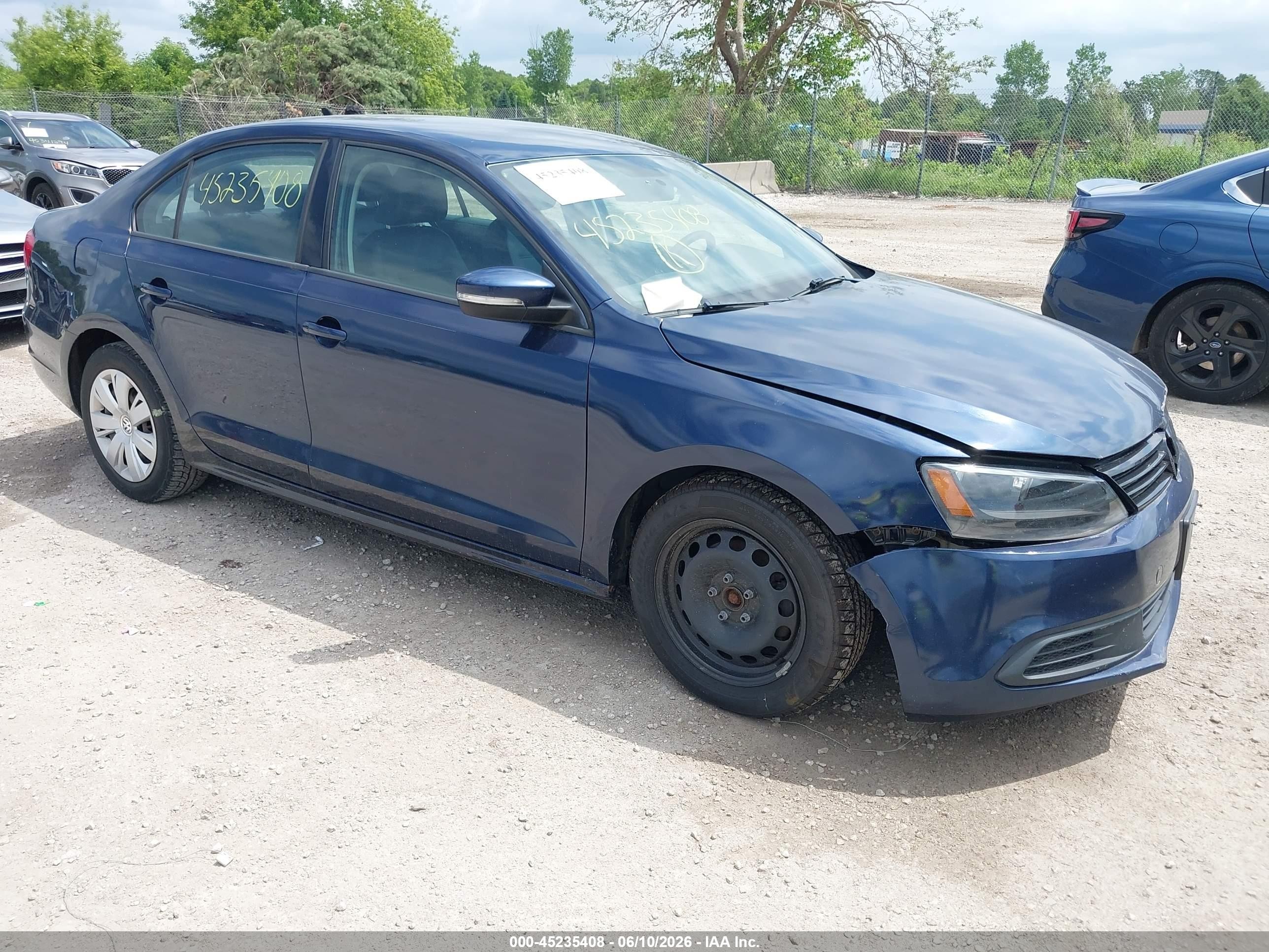 3VWD17AJ7EM367526