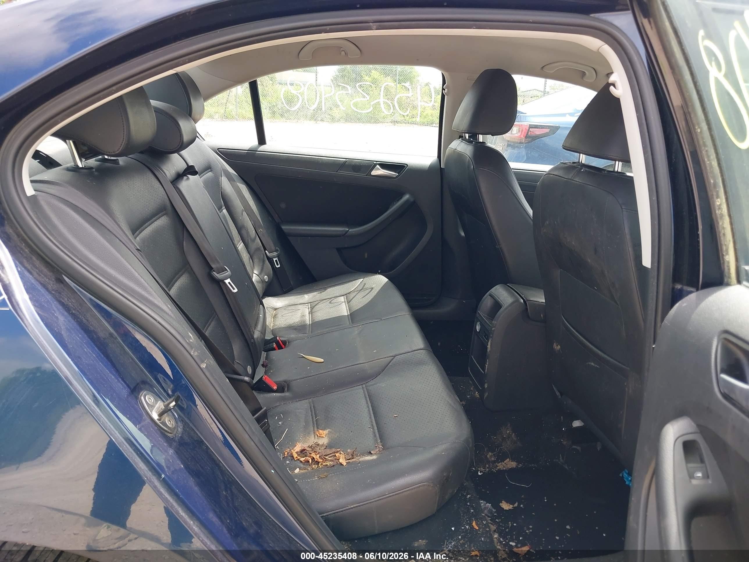 2014 Volkswagen Jetta 1.8t Se Blue vin: 3VWD17AJ7EM367526