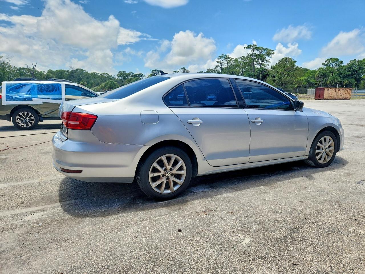 2015 Volkswagen Jetta Se Серебряный vin: 3VWD17AJ7FM250563