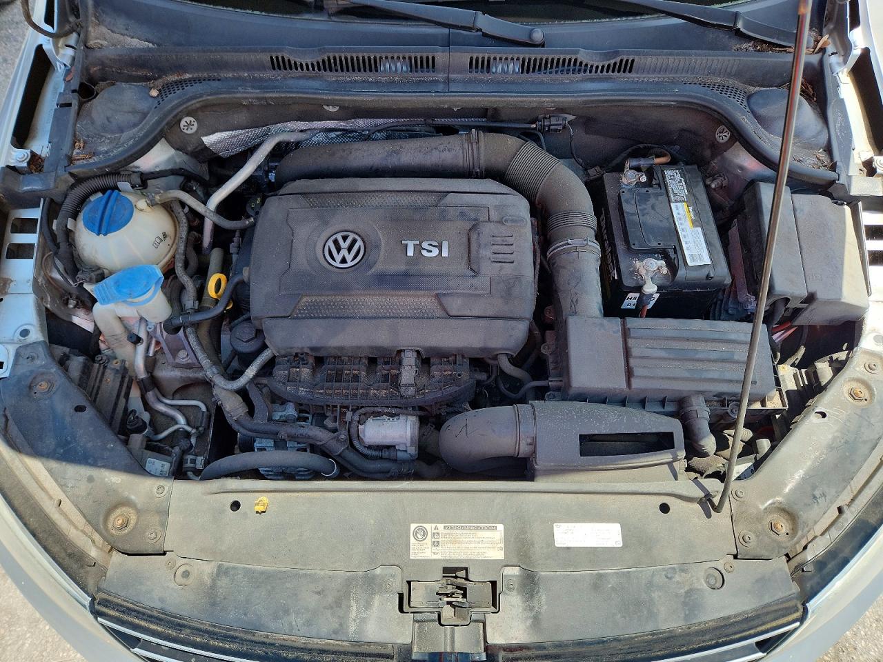 2015 Volkswagen Jetta Se Серебряный vin: 3VWD17AJ7FM250563