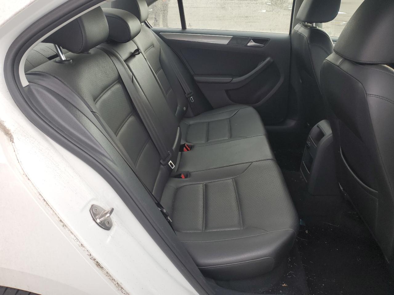 2015 Volkswagen Jetta Se White vin: 3VWD17AJ7FM300426