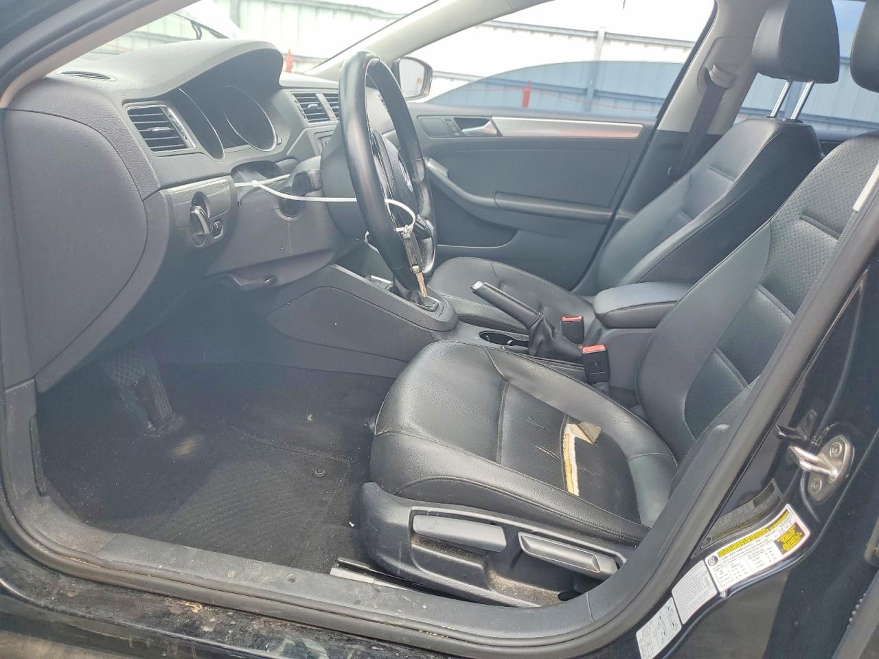 2015 Volkswagen Jetta Se Black vin: 3VWD17AJ7FM319901