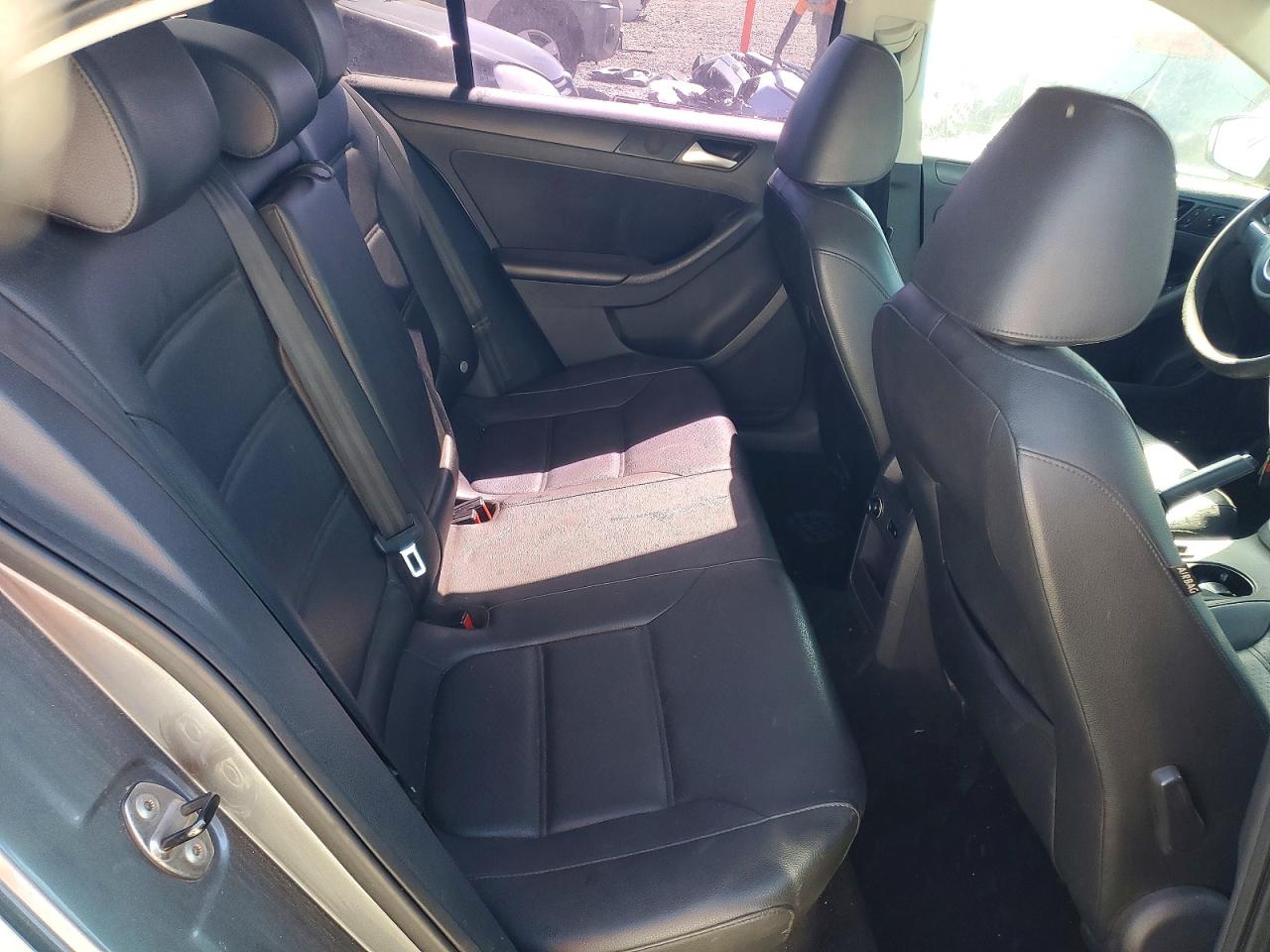 2014 Volkswagen Jetta Se Серый vin: 3VWD17AJ8EM226593
