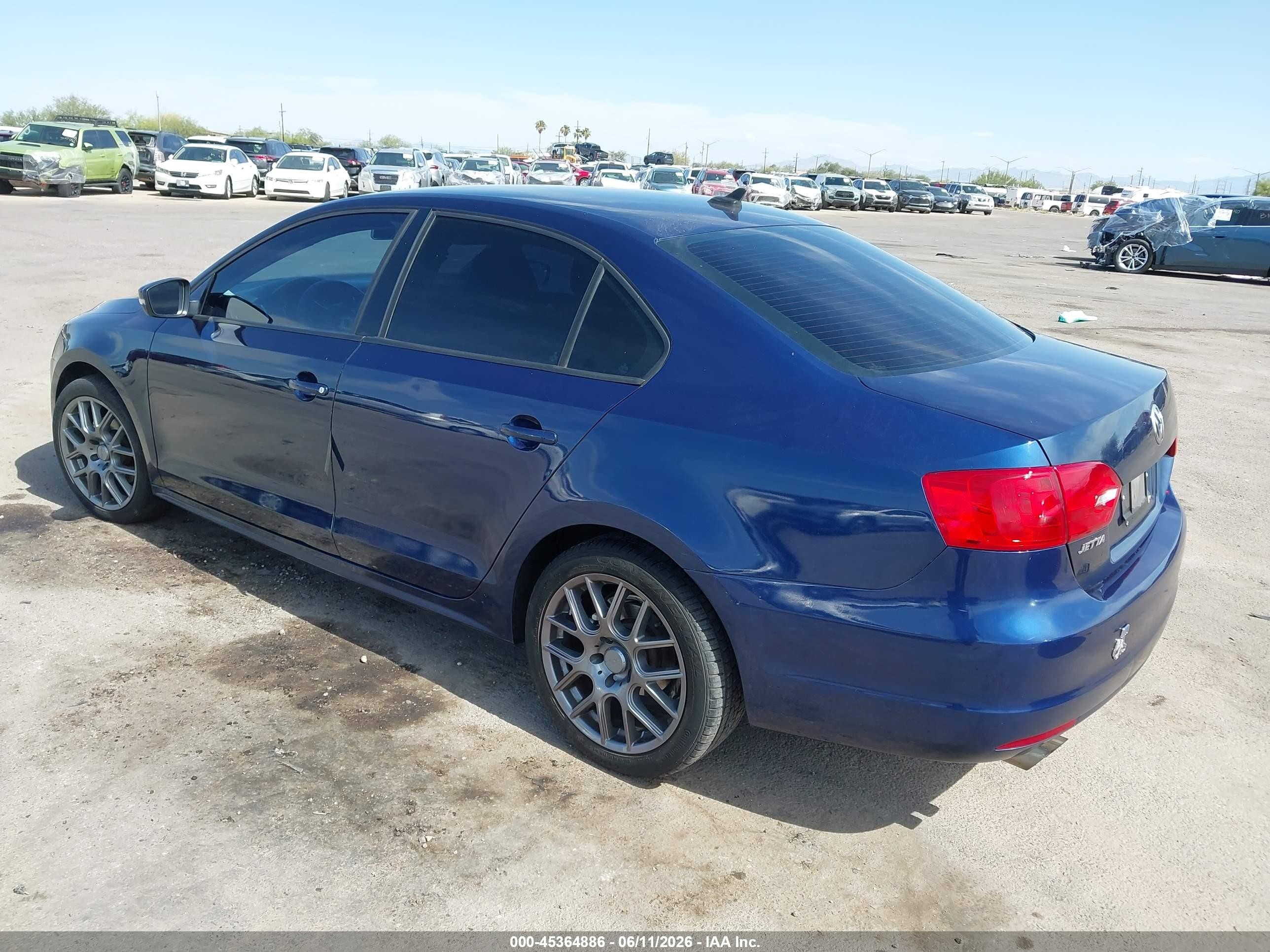 2014 Volkswagen Jetta 1.8t Se Синий vin: 3VWD17AJ8EM263997
