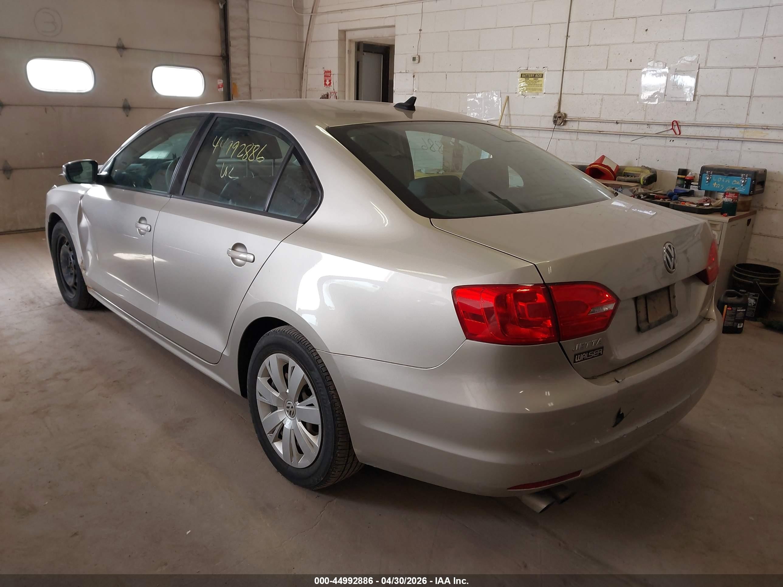 2014 Volkswagen Jetta 1.8t Se Tan vin: 3VWD17AJ8EM272845