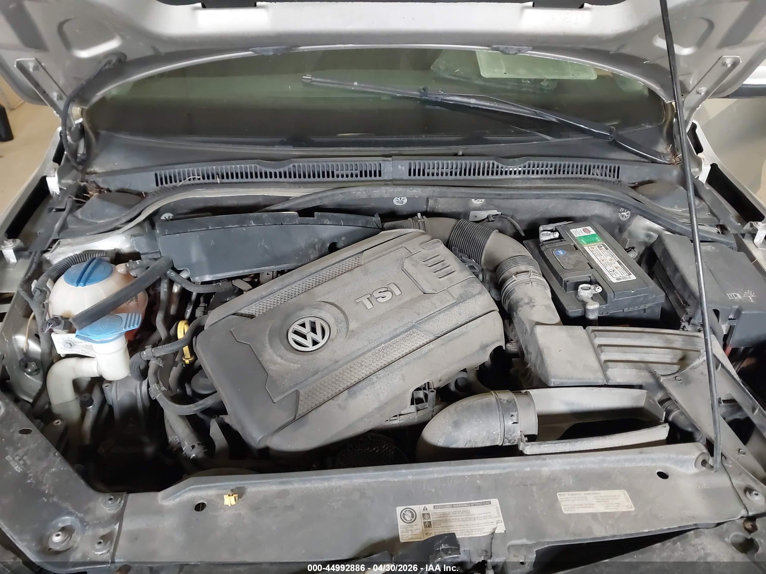 2014 Volkswagen Jetta 1.8t Se Tan vin: 3VWD17AJ8EM272845