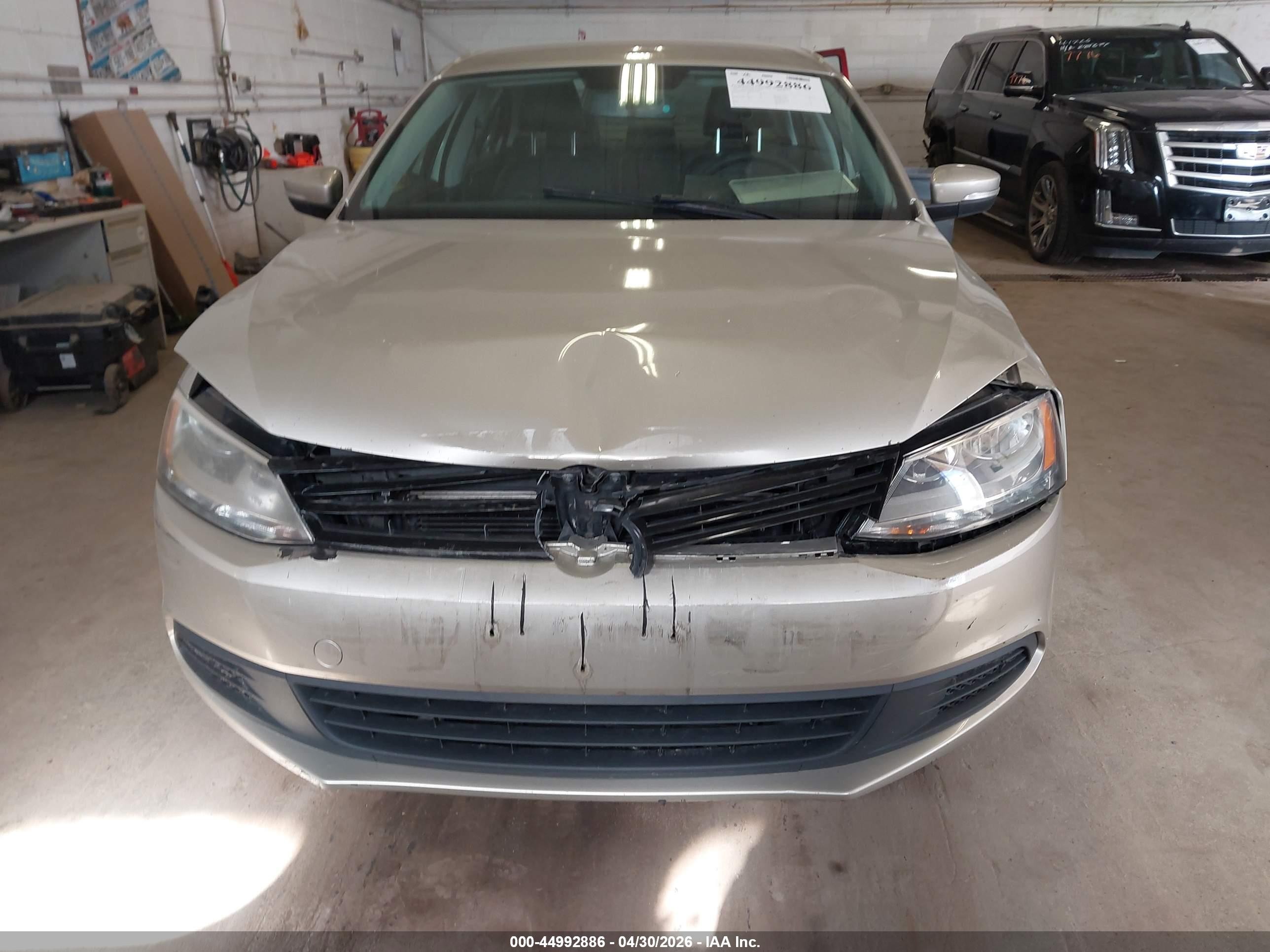 2014 Volkswagen Jetta 1.8t Se Tan vin: 3VWD17AJ8EM272845