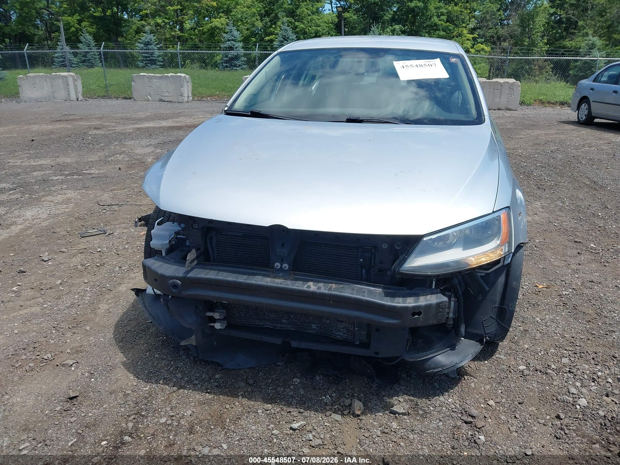 2014 Volkswagen Jetta 1.8t Se Silver vin: 3VWD17AJ8EM316181