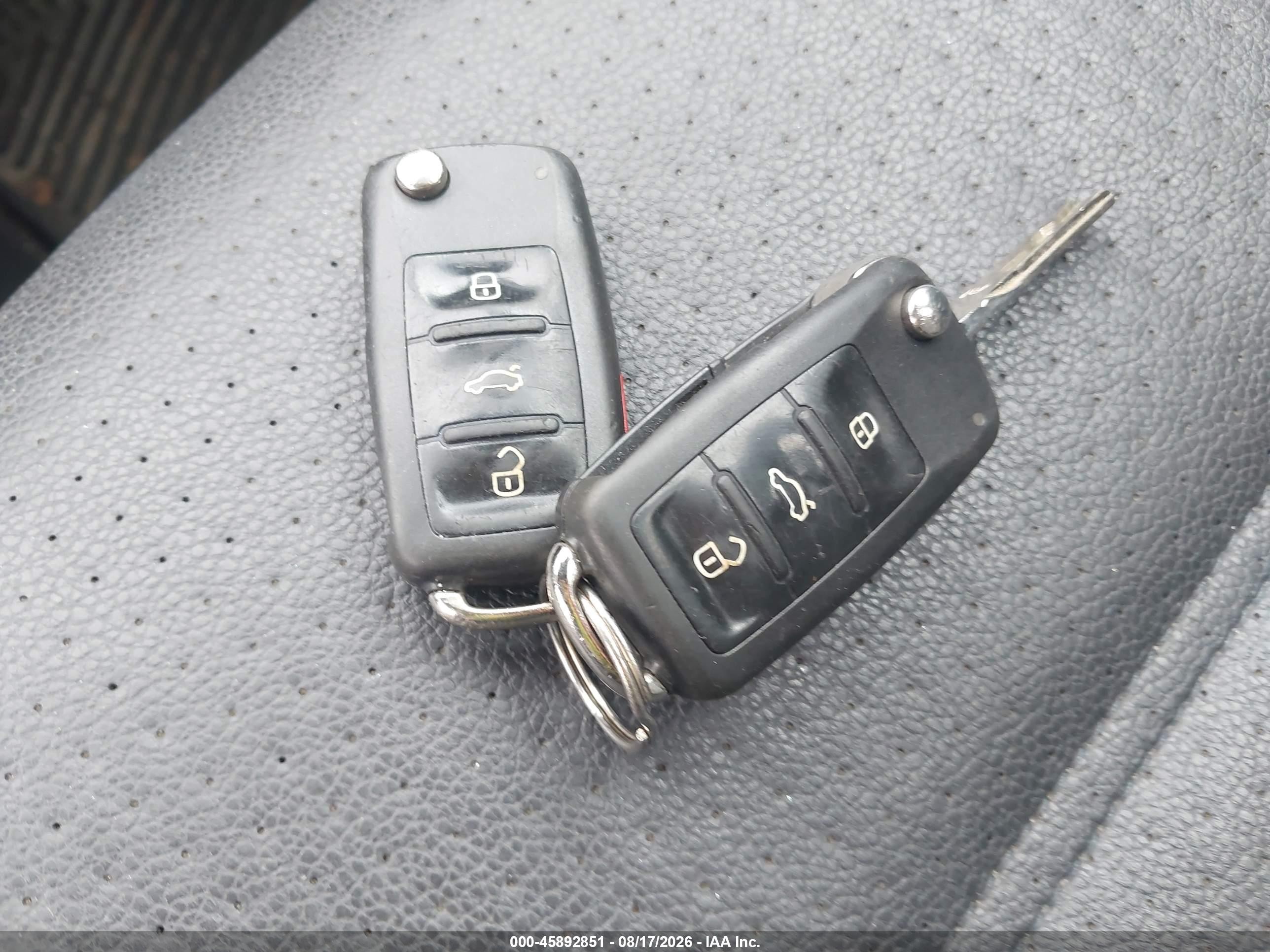 2014 Volkswagen Jetta 1.8t Se Синий vin: 3VWD17AJ8EM381936