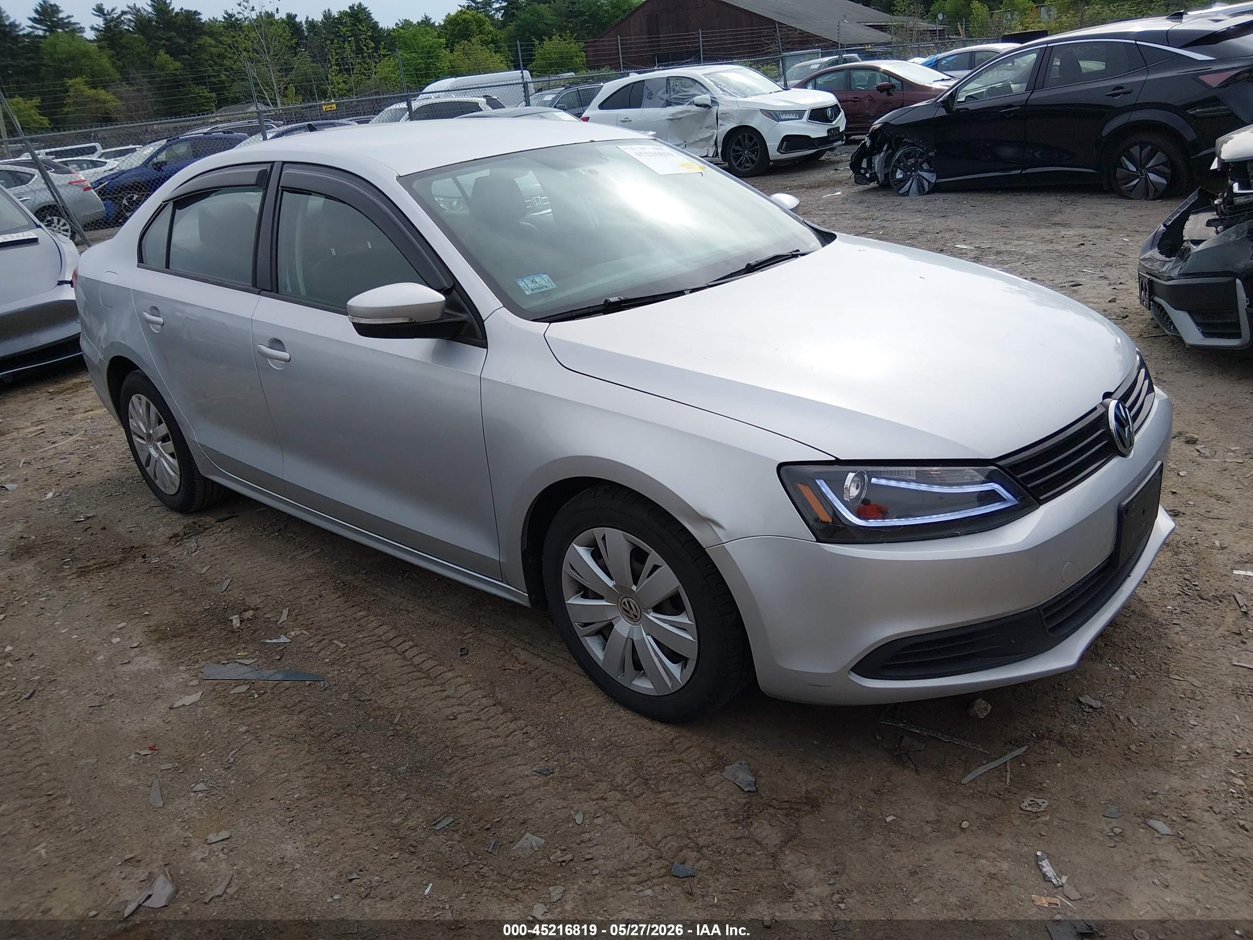 2014 Volkswagen Jetta 1.8t Se Silver vin: 3VWD17AJ8EM418175