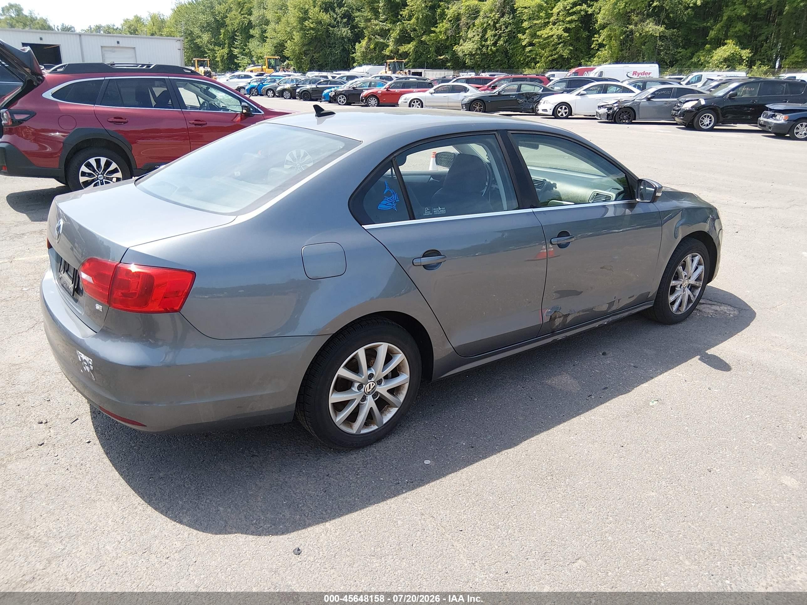 2014 Volkswagen Jetta 1.8t Se Gray vin: 3VWD17AJ8EM439849